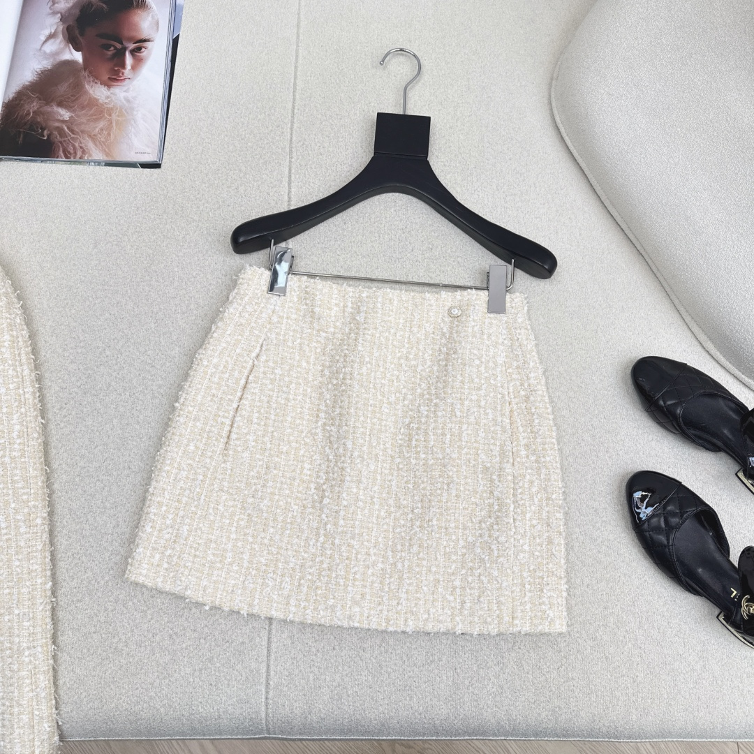 [TOP] CHANEL Dress - Beige