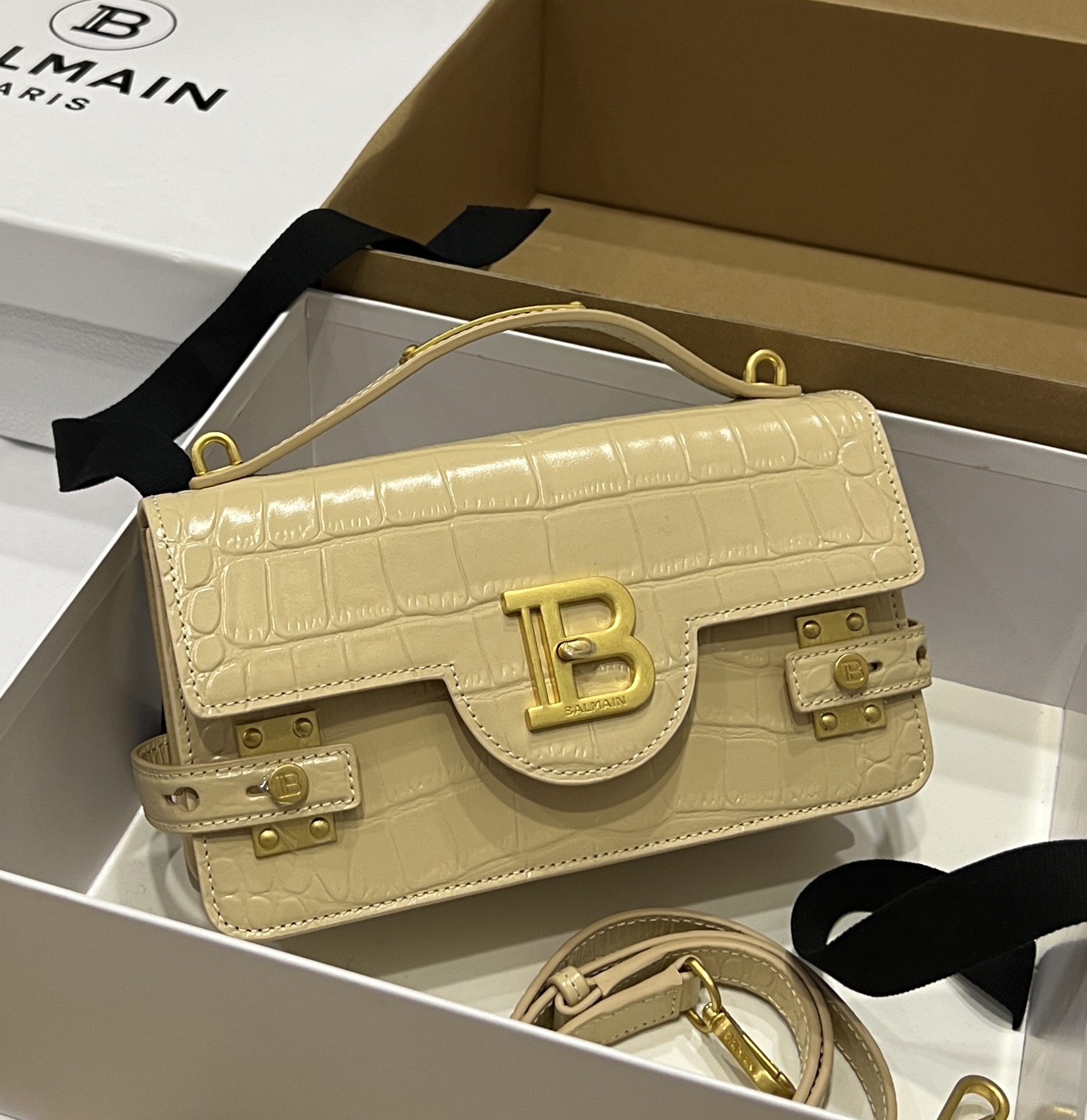 [TOP] BALMAIN Cowhide Embossed Crocodile Pattern Bag 23*14*8 CM - Apricot - 711 Luxury