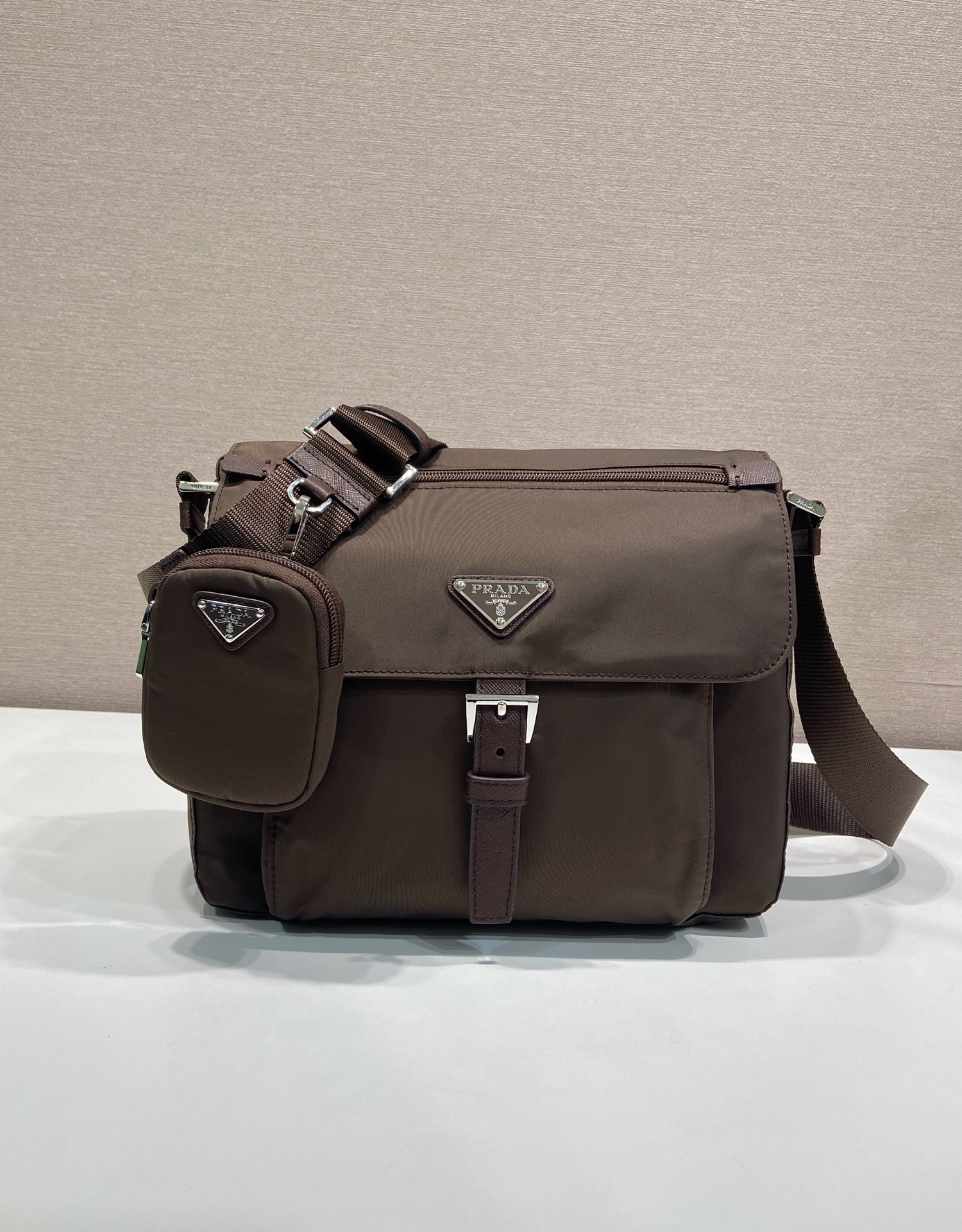 [TOP] PRADA Nylon Bag 25x22x10cm - Chocolate - 711 Luxury