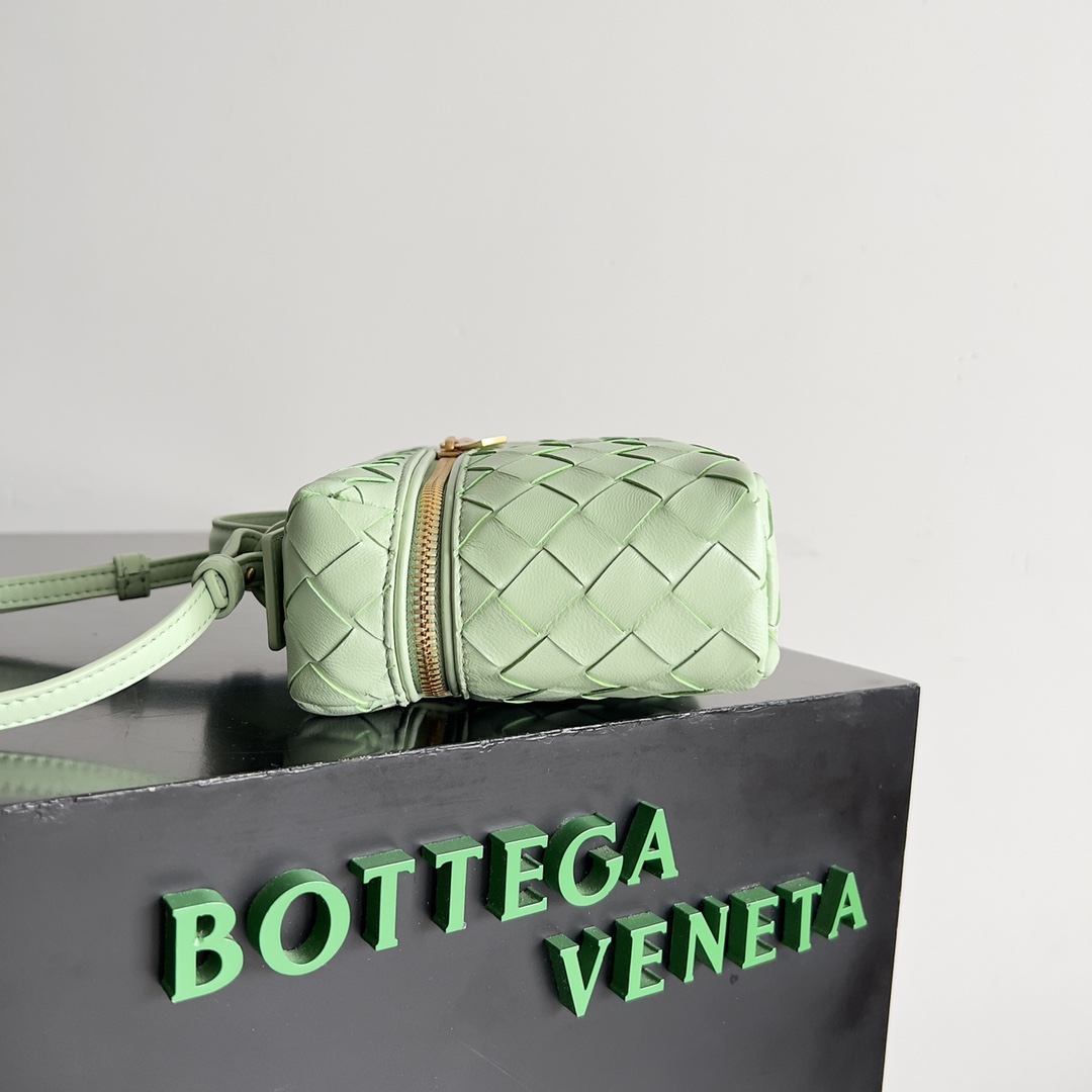 Bottega Veneta