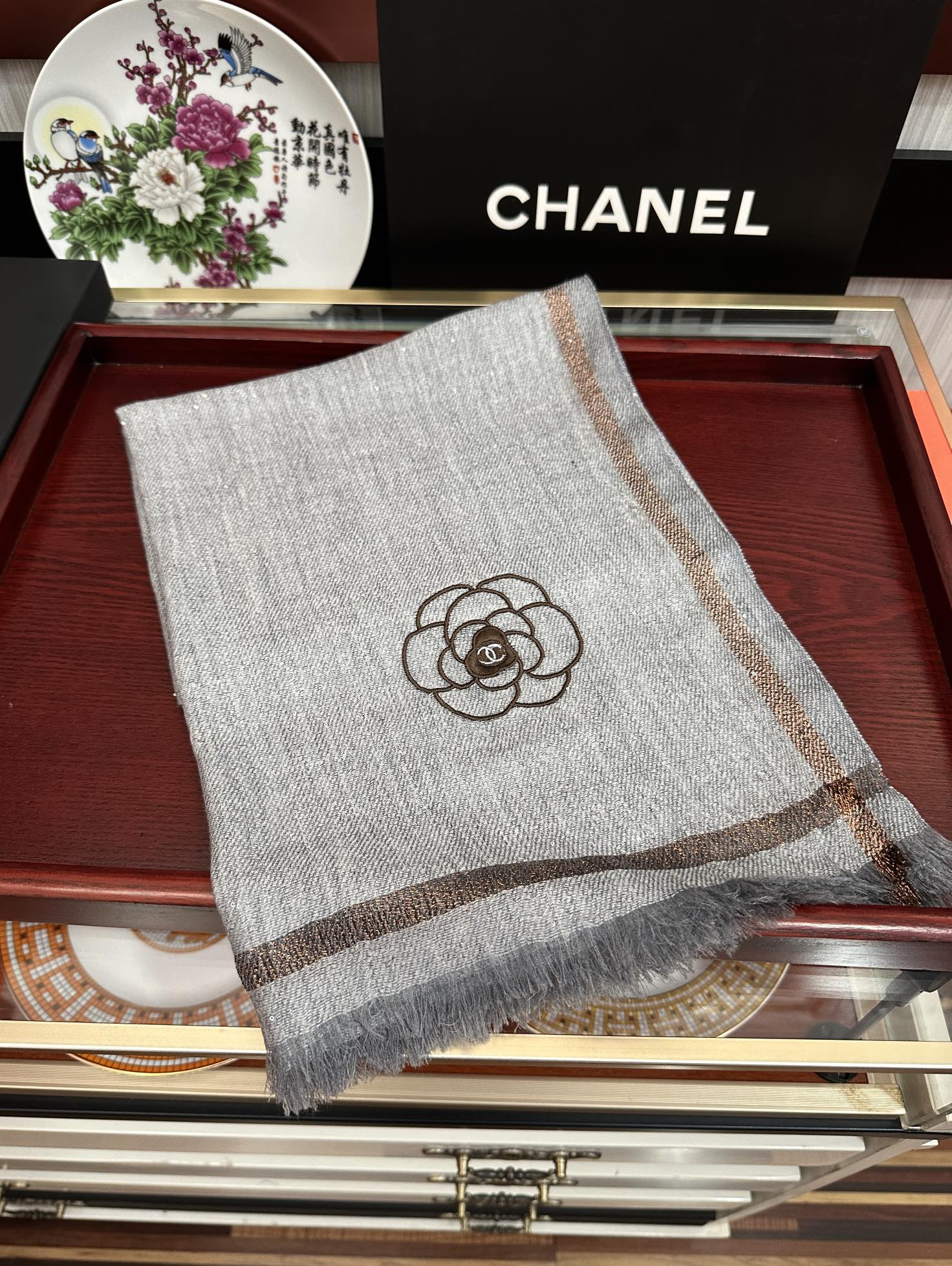 [TOP] CHANEL Scarf 110x110 cm - Grey