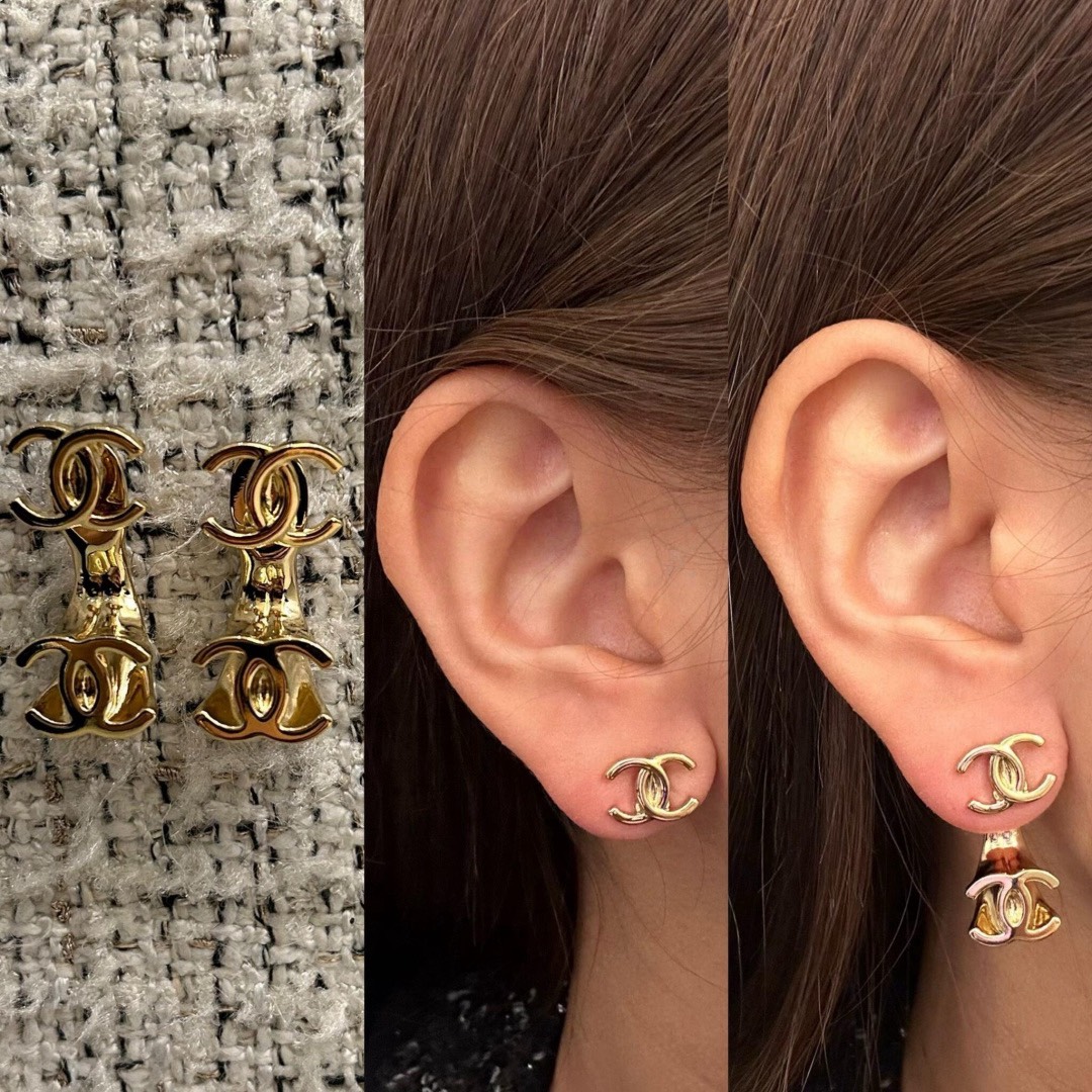 [TOP] CHANEL Earrings - Gold