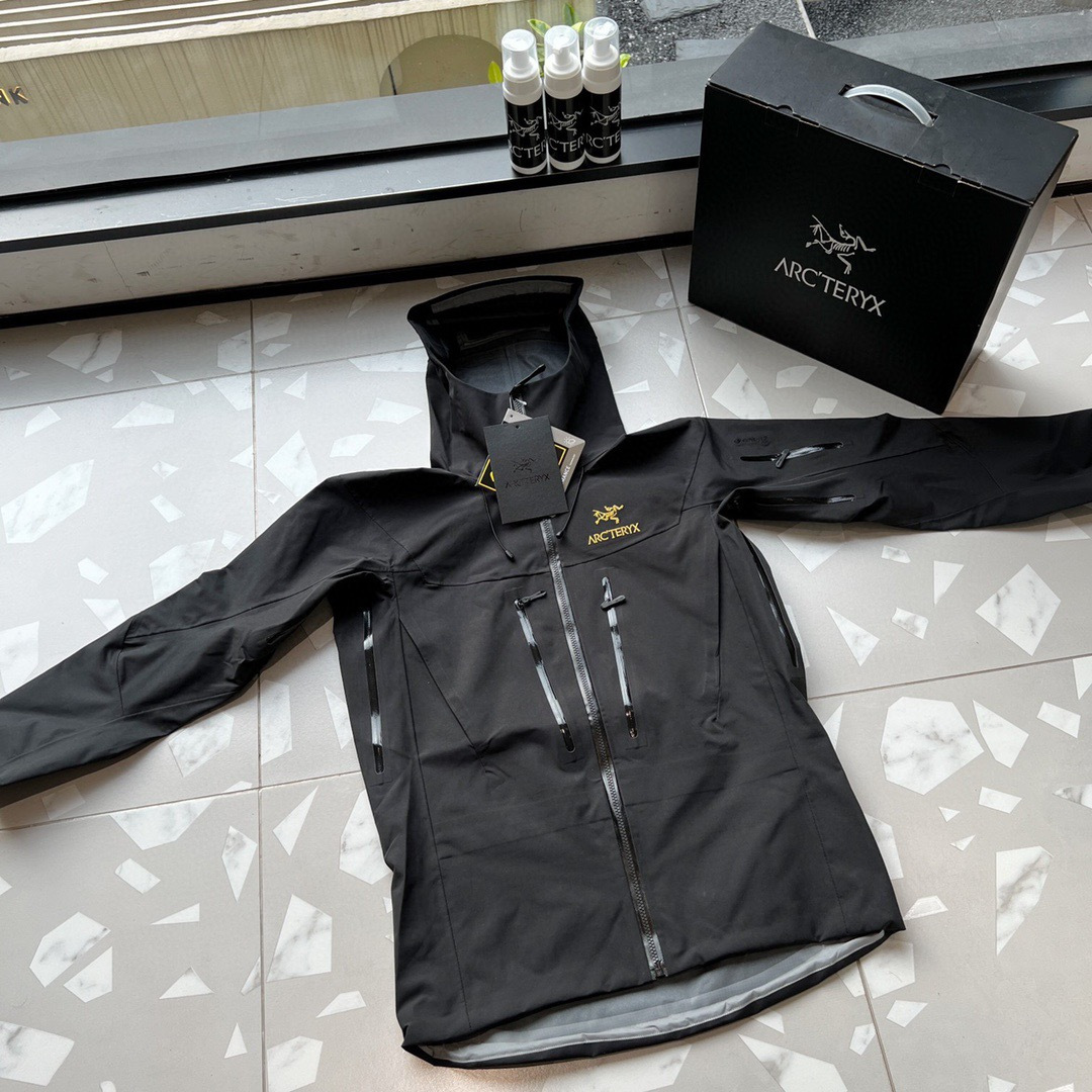 Designer Clothing Arcteryx Jacket View 2 | Nigo Office