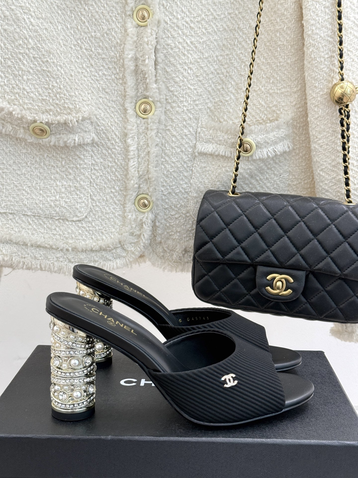 [TOP] CHANEL High-heeled Sandals - Black