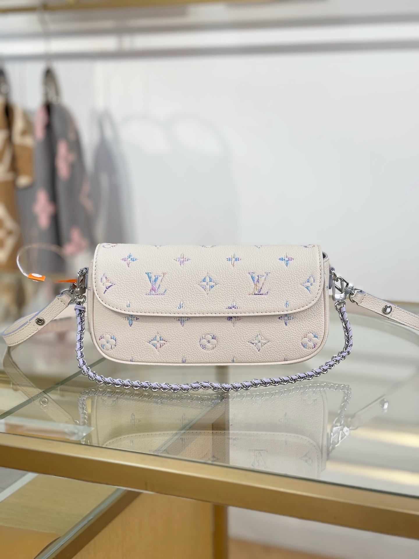 Louis Vuitton Bag LOUIS VUITTON Wallet On Chain Ivy Monogram Empreinte Leather Handbags #393336 View 2 | Nigo Office
