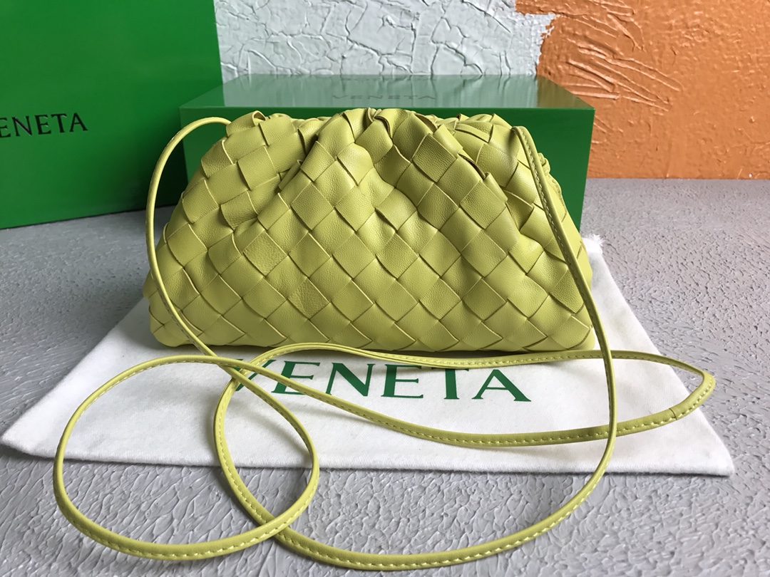 [TOP] Bottega Veneta BV The Pouch Bag 22x13x7cm - Green - 711 Luxury