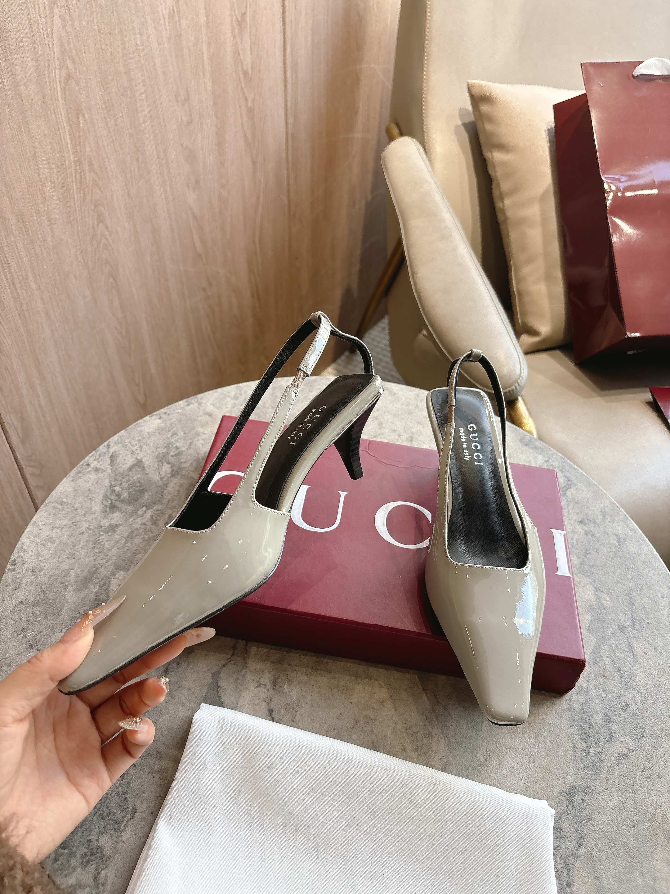 [TOP] GUCCI Shoes - Grey - 711 Luxury