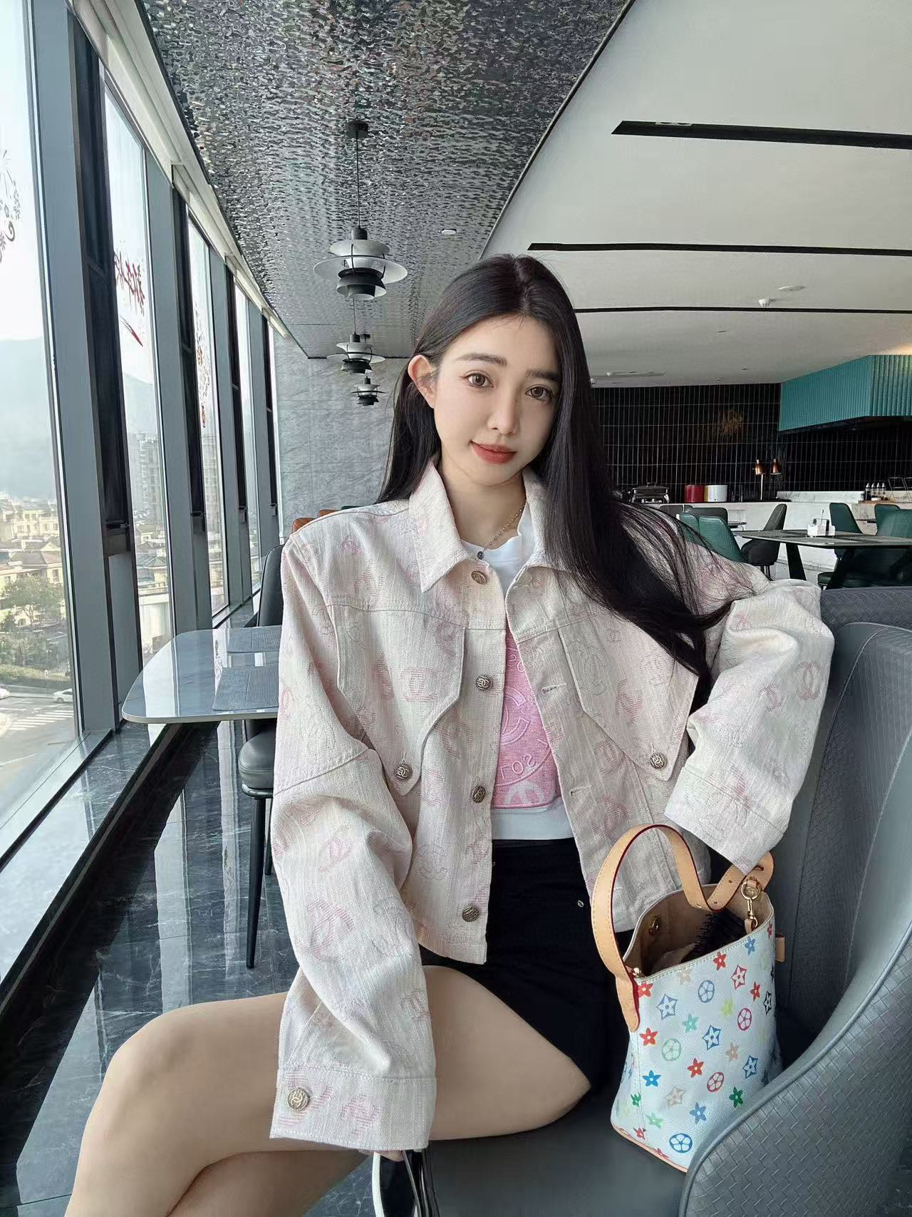 [TOP] CHANEL  Denim Jacket - Pink