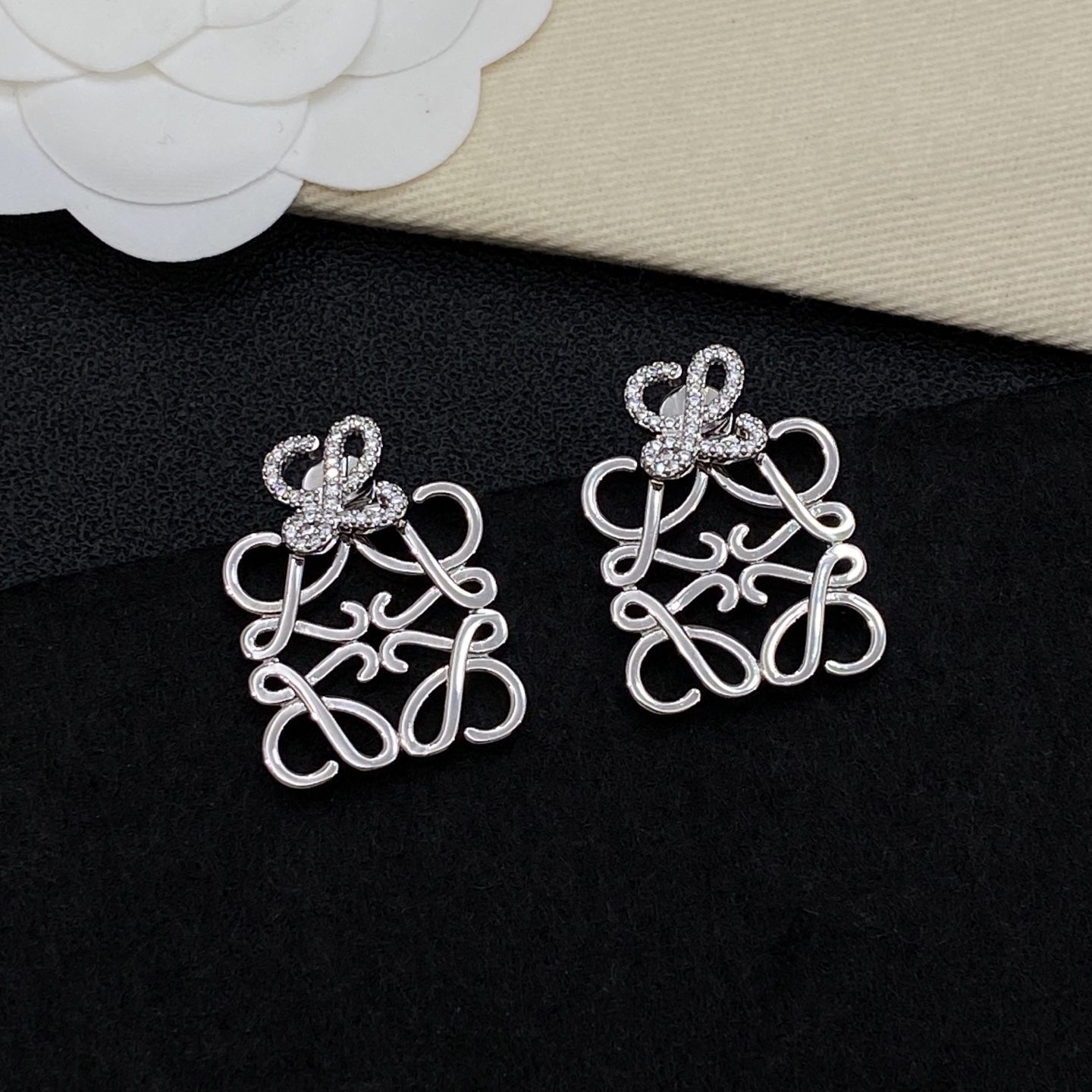 [TOP] LOEWE Earrings - 2 Color - 711 Luxury