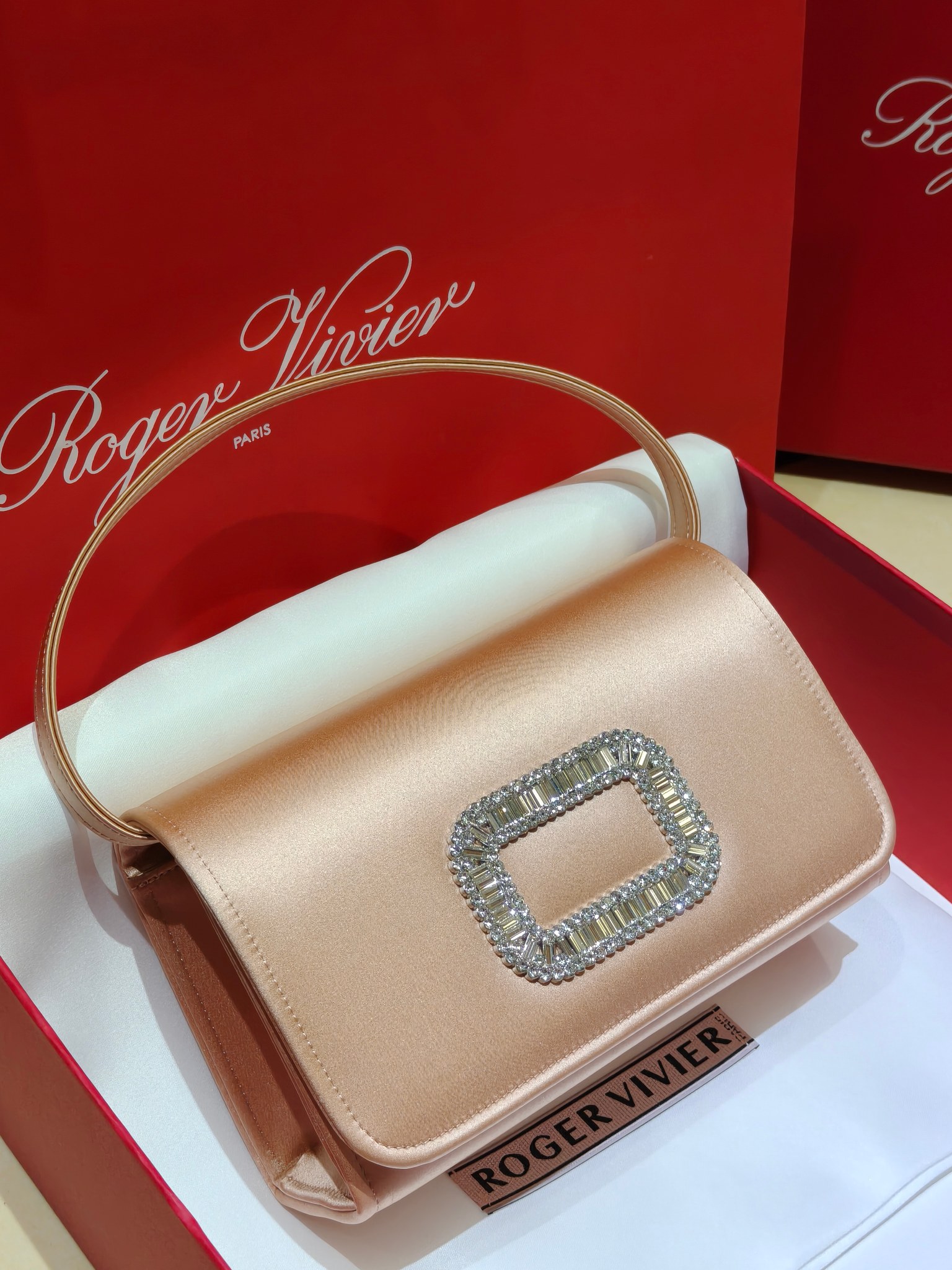 [TOP] ROGER VIVIER Diamond Bag 18-10.5-6 CM - Apricot - 711 Luxury