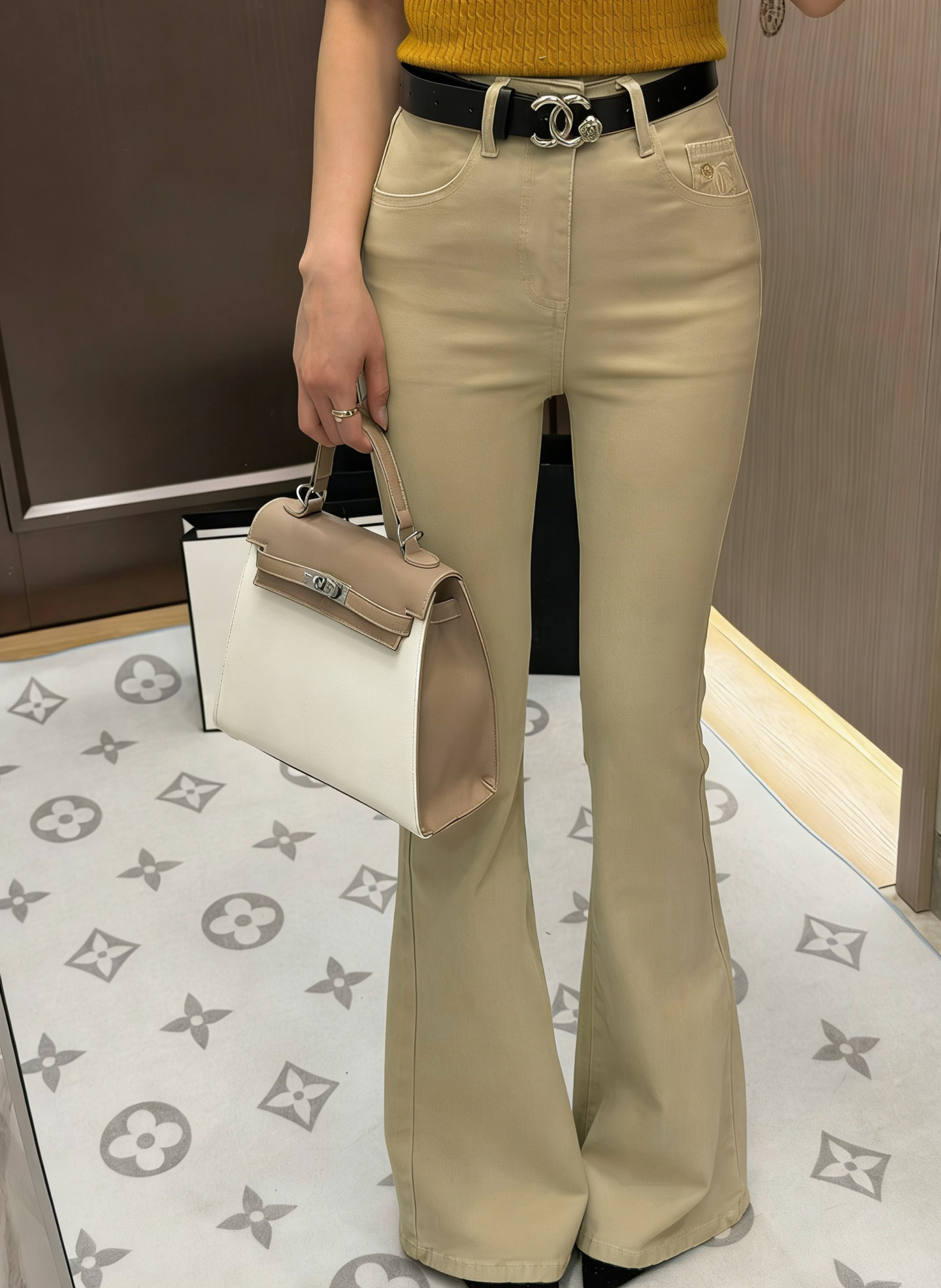 [TOP] CHANEL Pants - Khaki