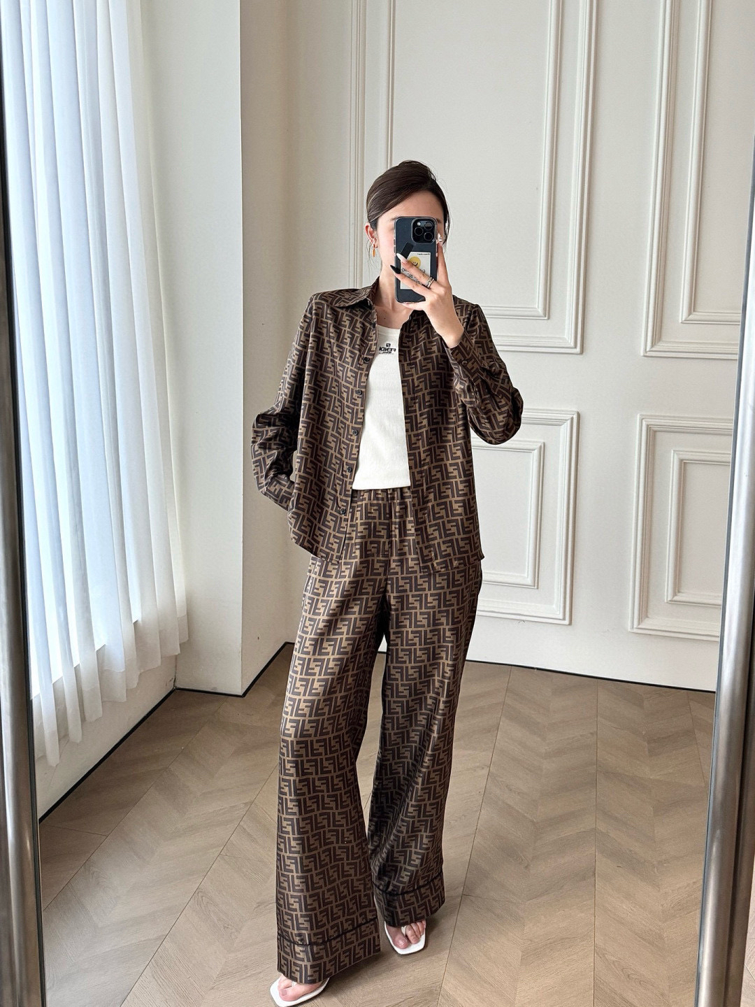 [TOP] FENDI Suit -Brown