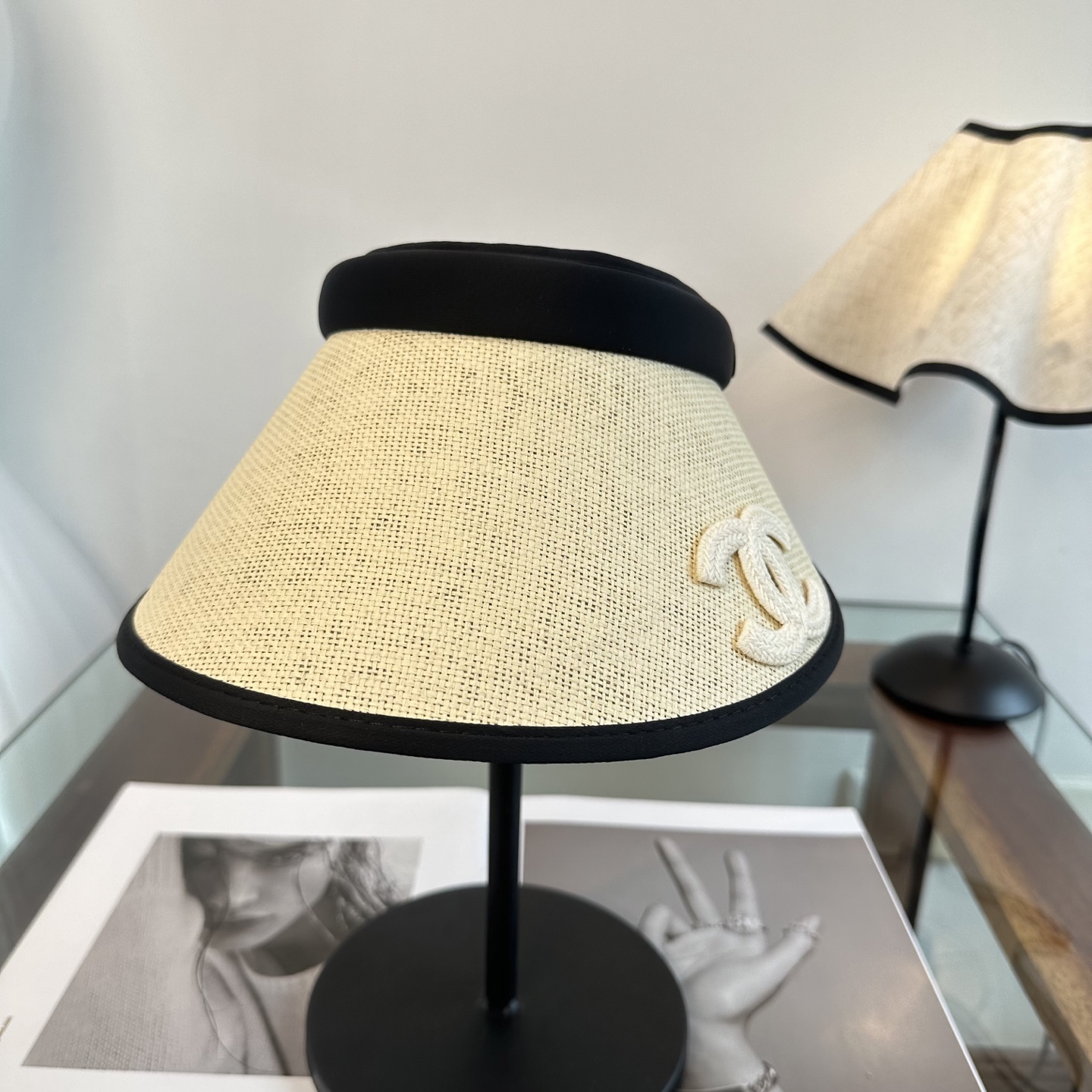 [TOP] CHANEL New Style Open-top Hat - Beige - 711 Luxury
