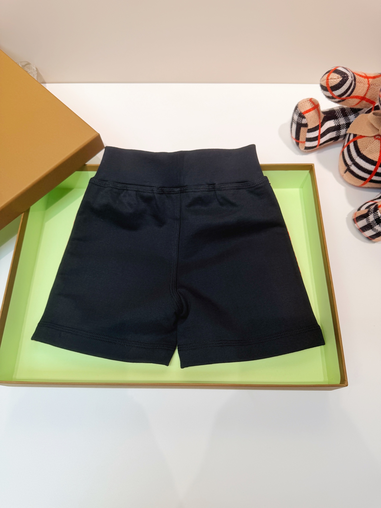Burberry Unisex Kids Black Vintage Check Side Panel Sweat Shorts Equestrian Embroidery Boys Girls Casual Summer Shorts Sizes 80-120
