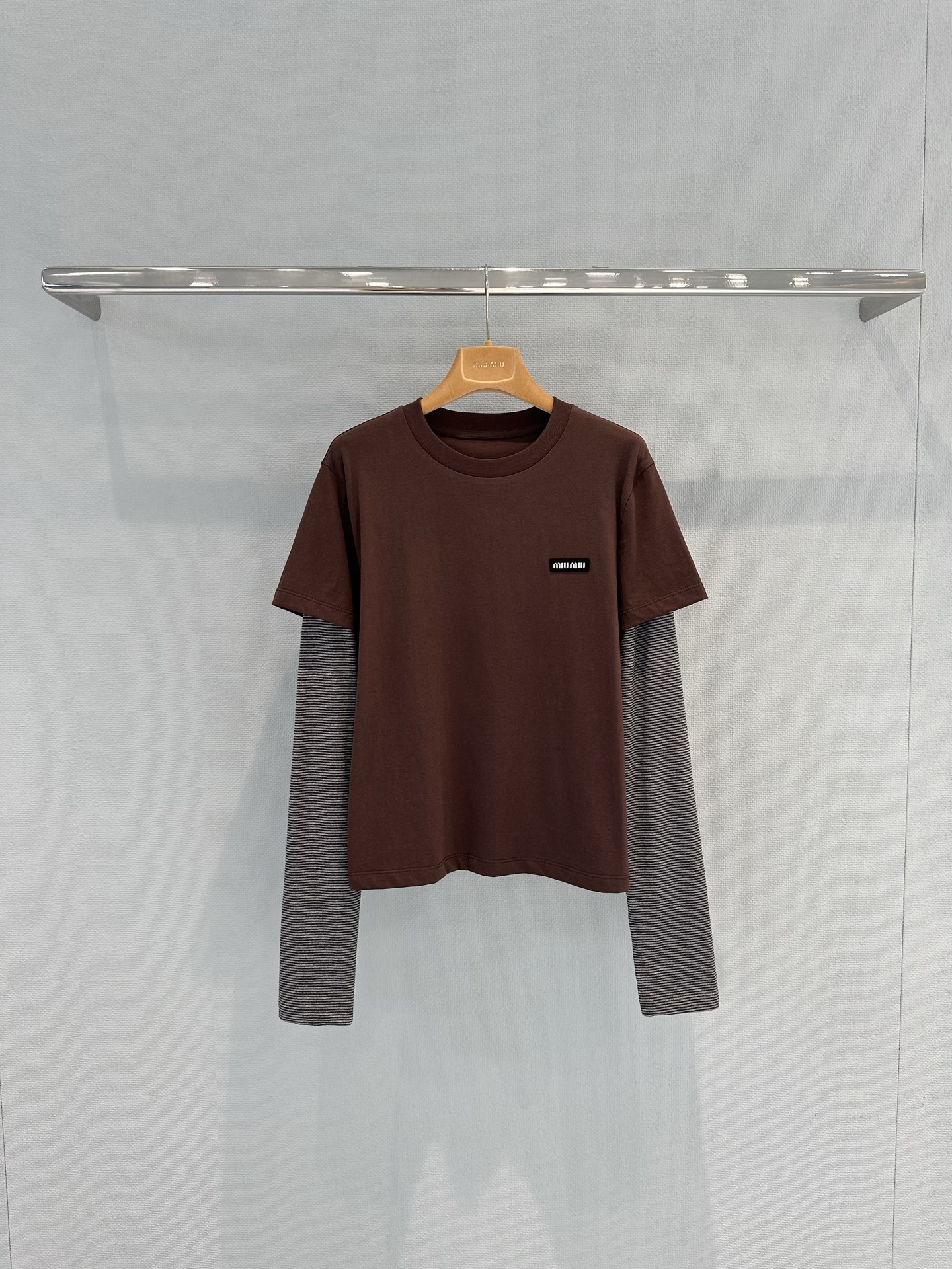 [TOP] Miu Miu Long-sleeved T-shirt - Brown - 711 Luxury