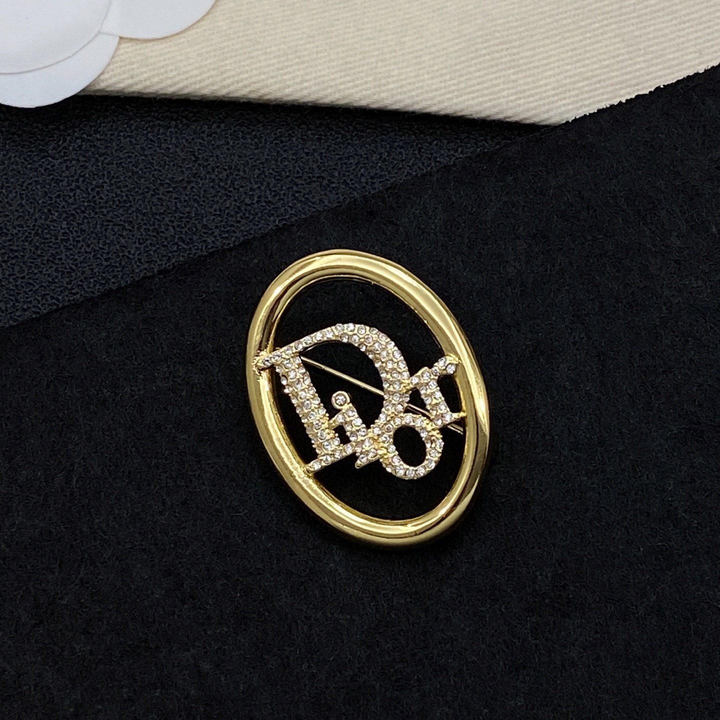 [TOP] Christian Dior Brooch - Gold - 711 Luxury