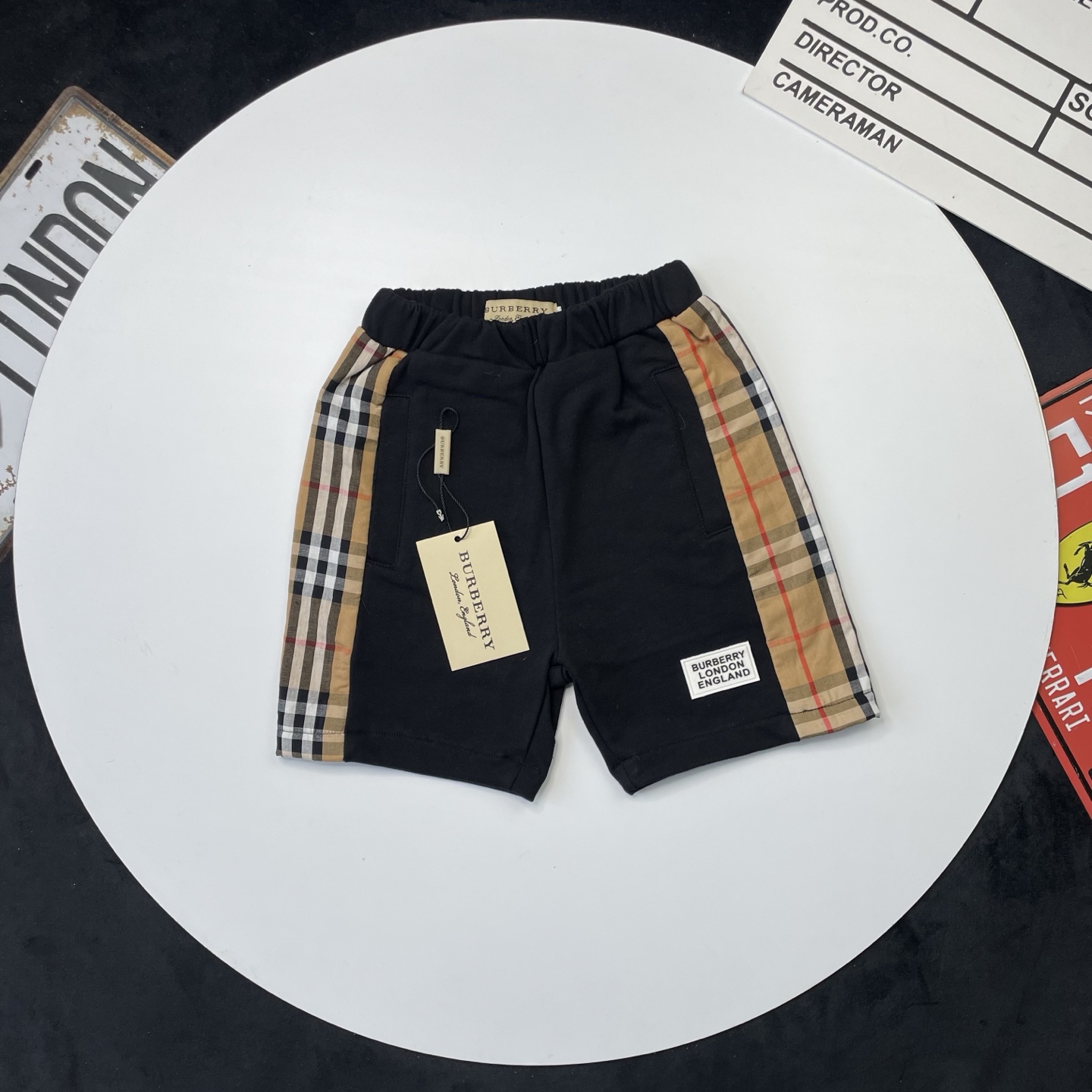 Burberry Unisex Kids Black Vintage Check Side Panel French Terry Elastic Waist Casual Shorts Boys Girls Sizes 100-150, Kids Sweat Shorts
