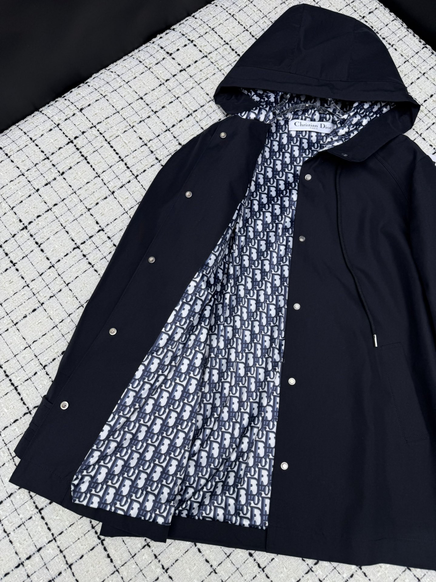 [TOP] Christian Dior Trench Coat - Black