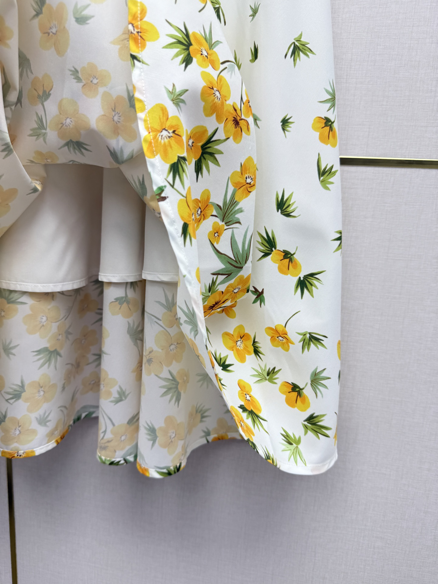 [TOP] Christian Dior Skirt - White