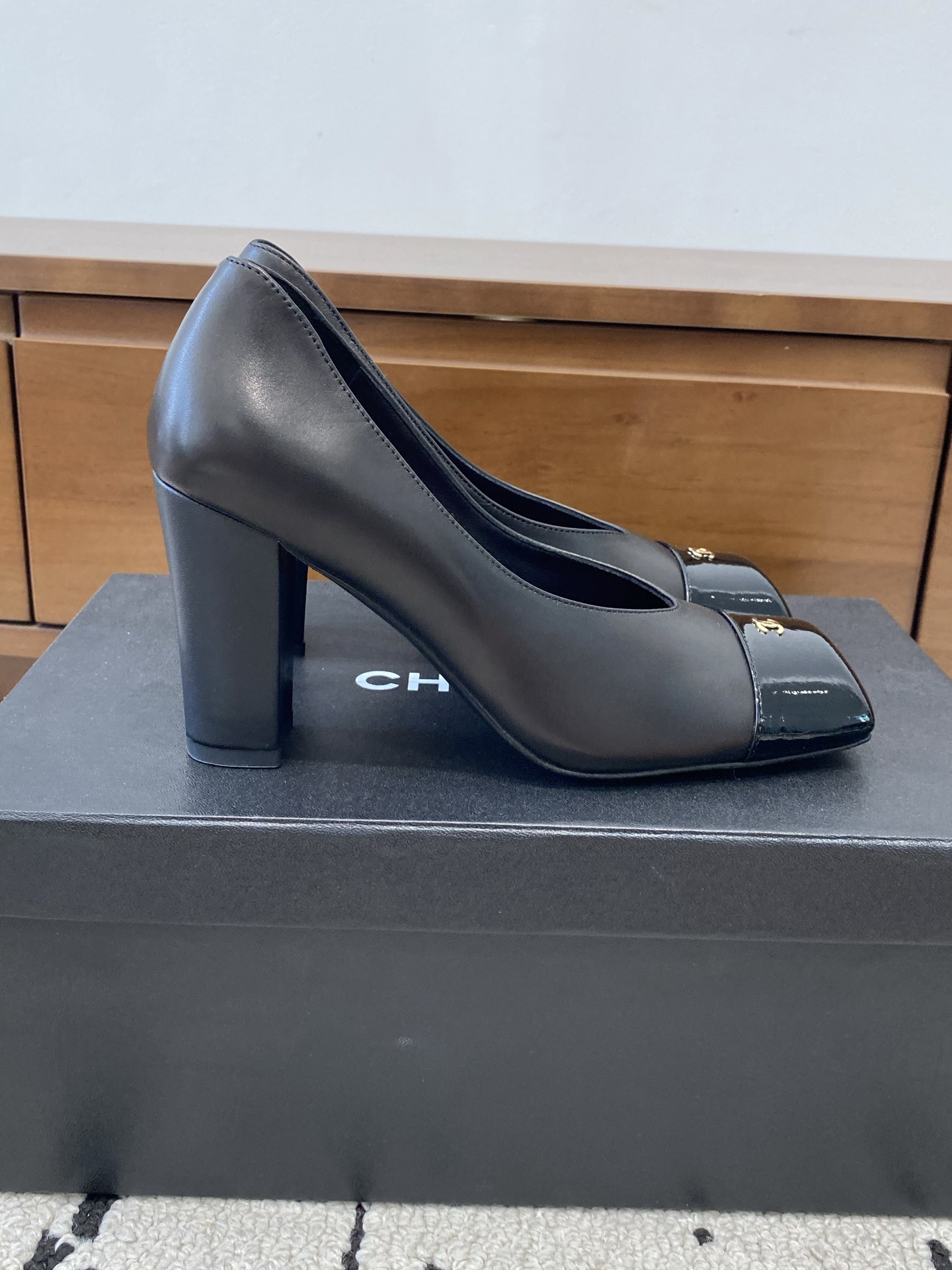 [TOP] CHANEL Pumps - Black - 711 Luxury