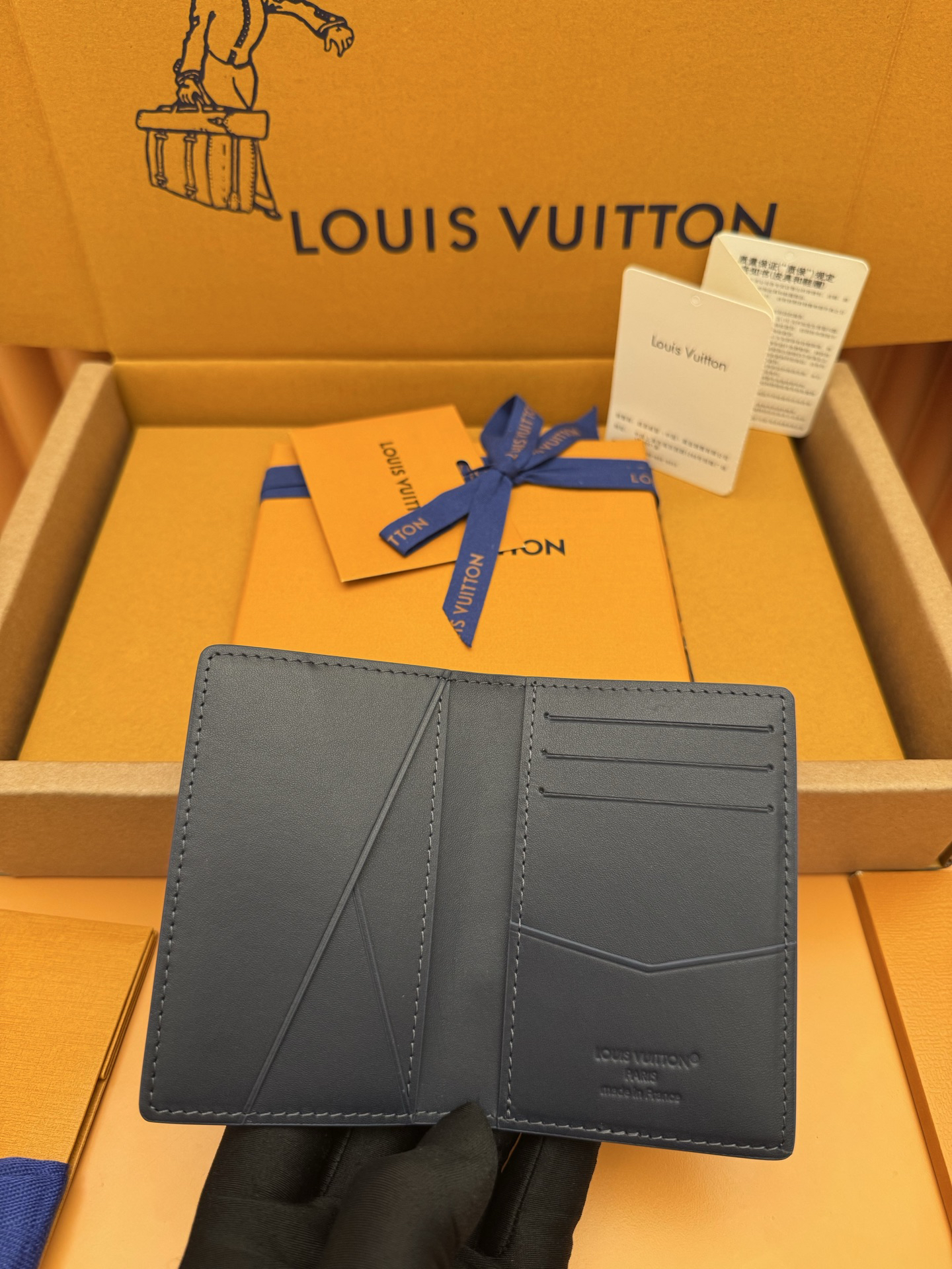 [TOP] Louis Vuitton LV Aerogram Wallet Cowhide 7.5x11.1x1cm - Black - 711 Luxury