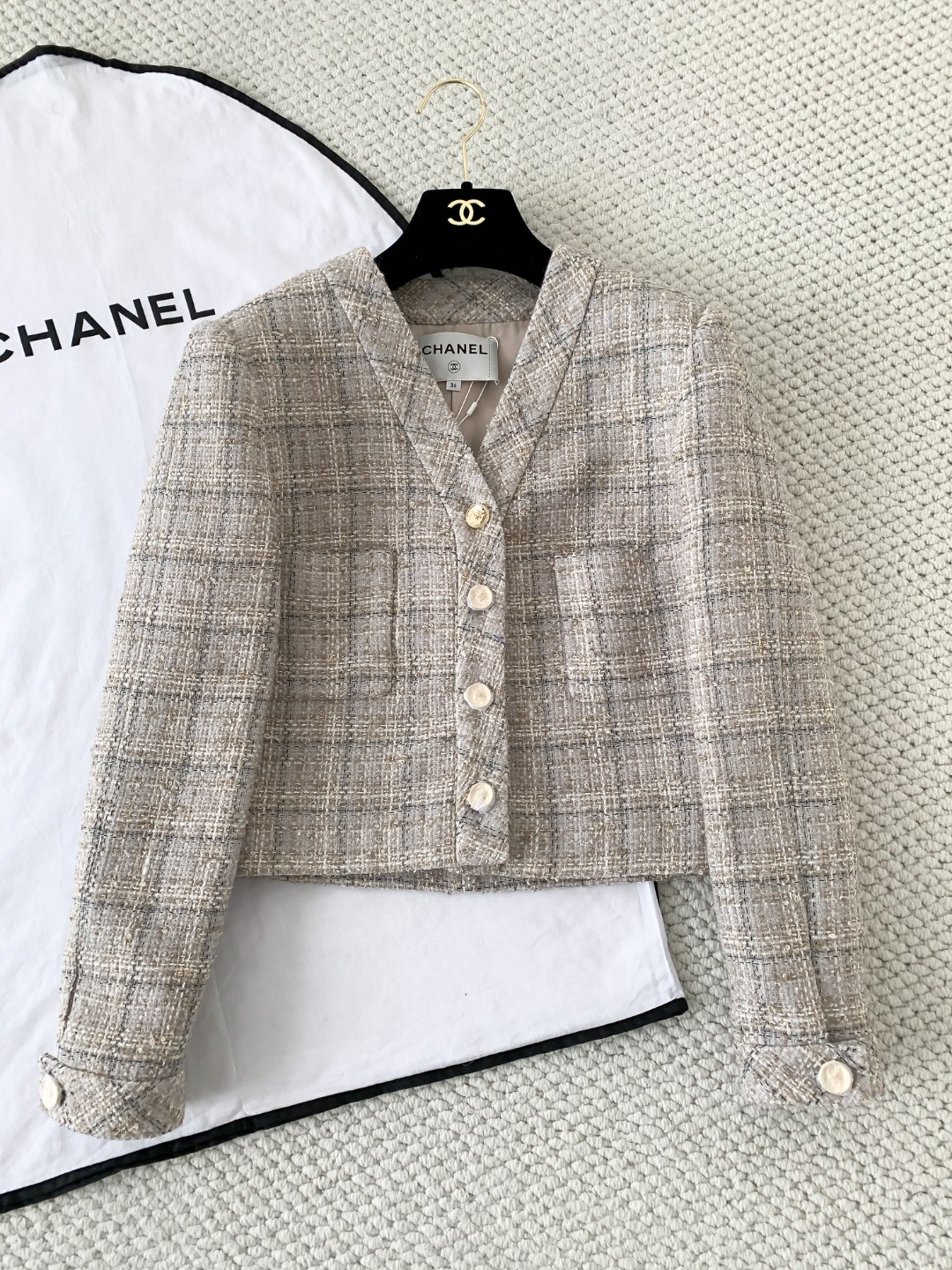 Chanel Jacket Wool Cotton Tweed Gray Black Gold #380015