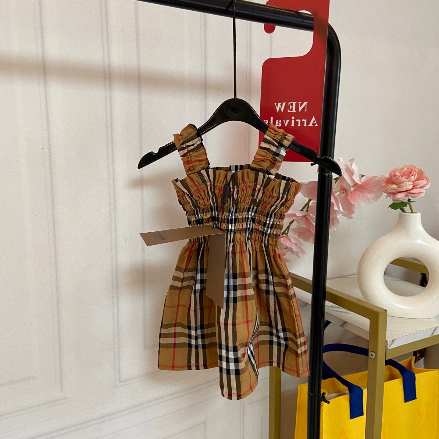 Burberry Baby Girls Vintage Check Smocked Strap Sleeveless Swing Dress Infant Plaid Princess Sundress Sizes 73-100cm infant