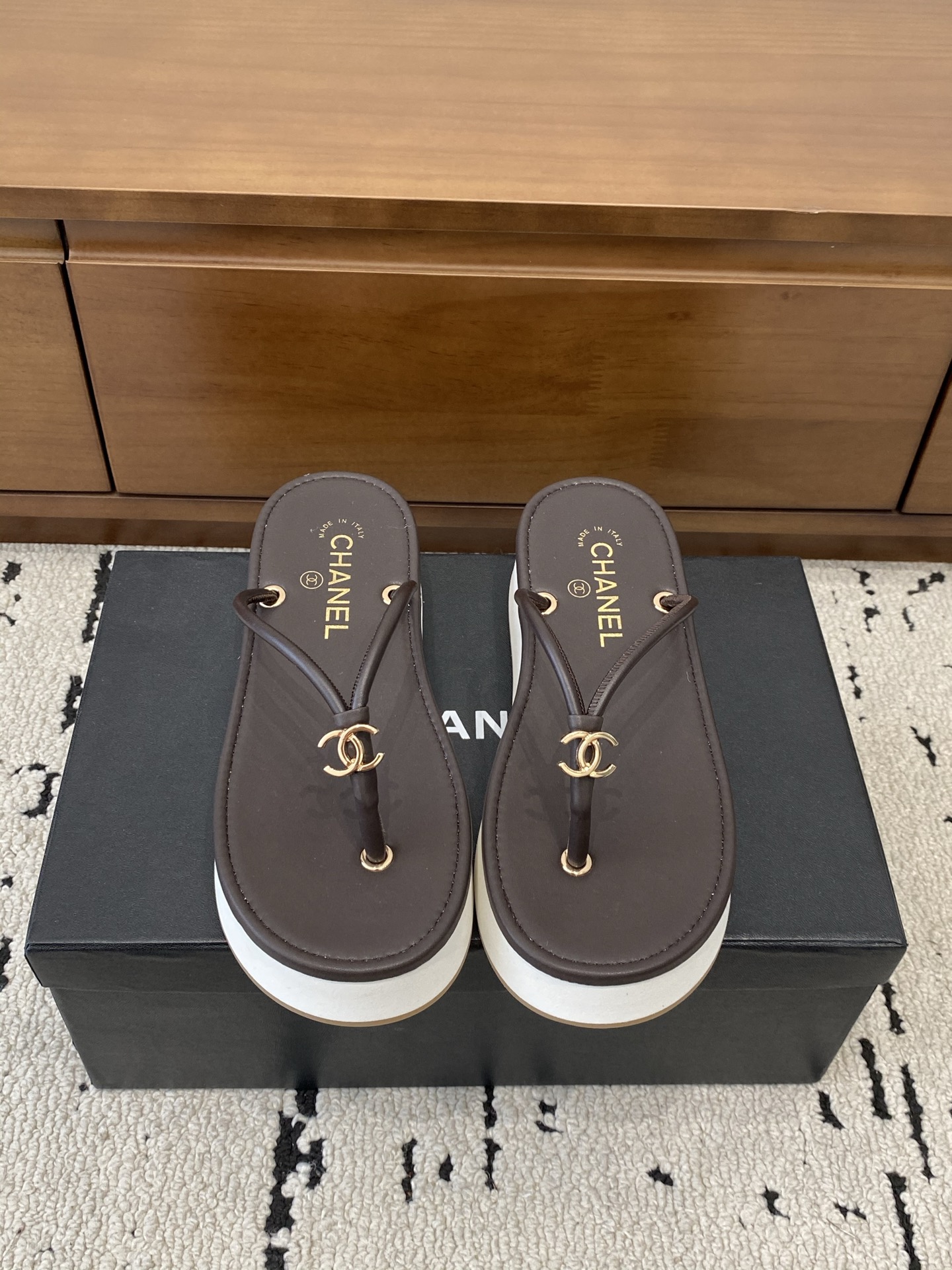 [TOP] CHANEL Slippers - Coffee - 711 Luxury