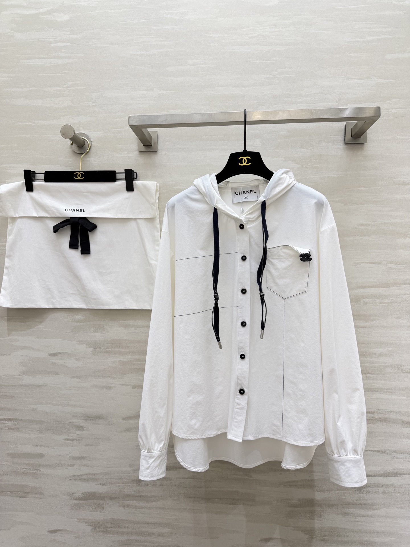 [TOP] CHANEL Shirt - White - 711 Luxury