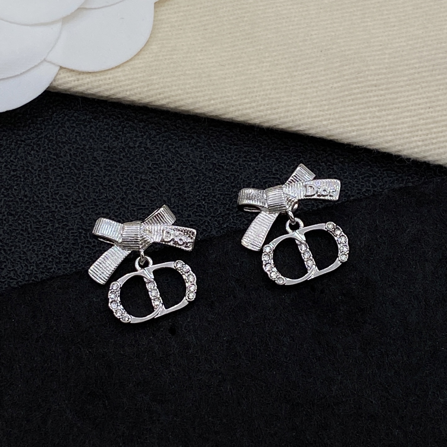[TOP] Christian Dior Earrings - 2 Color - 711 Luxury