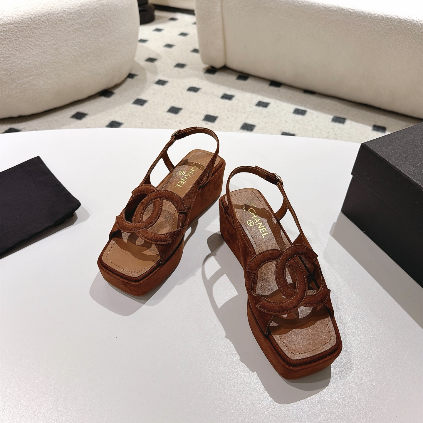 [TOP] CHANEL 7cm Thick Platform Wedge Sandals - Brown - 711 Luxury