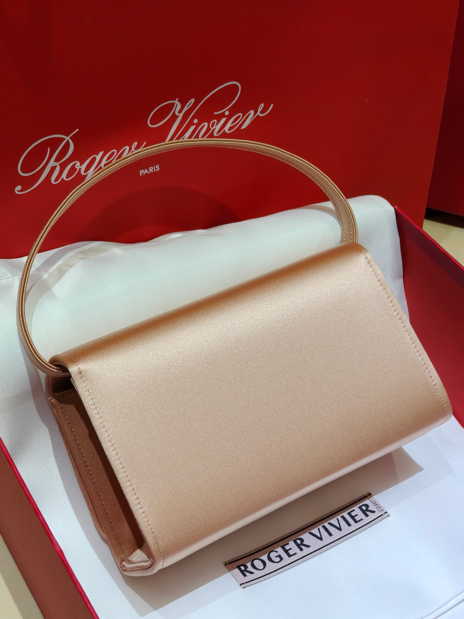 [TOP] ROGER VIVIER Diamond Bag 18-10.5-6 CM - Apricot - 711 Luxury