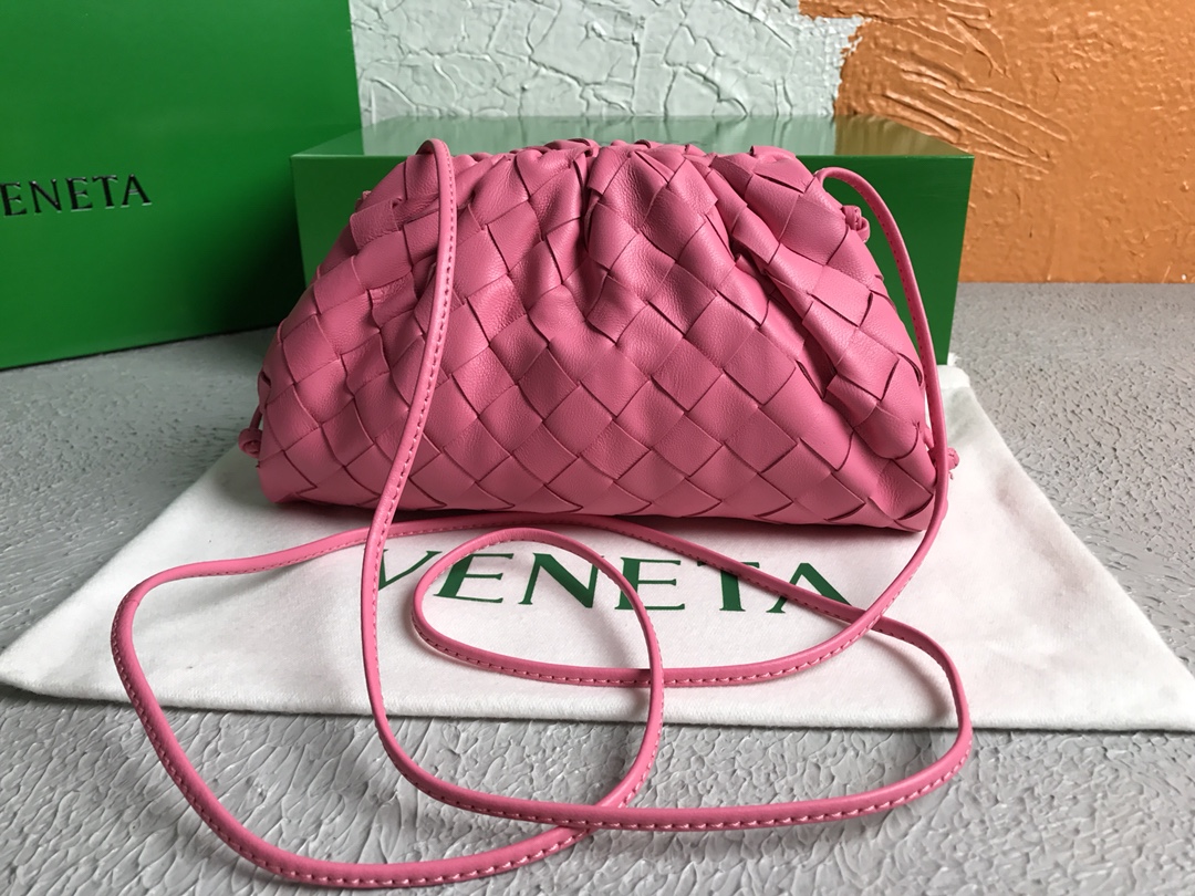 [TOP] Bottega Veneta BV The Pouch Bag 22x13x7cm - Pink - 711 Luxury