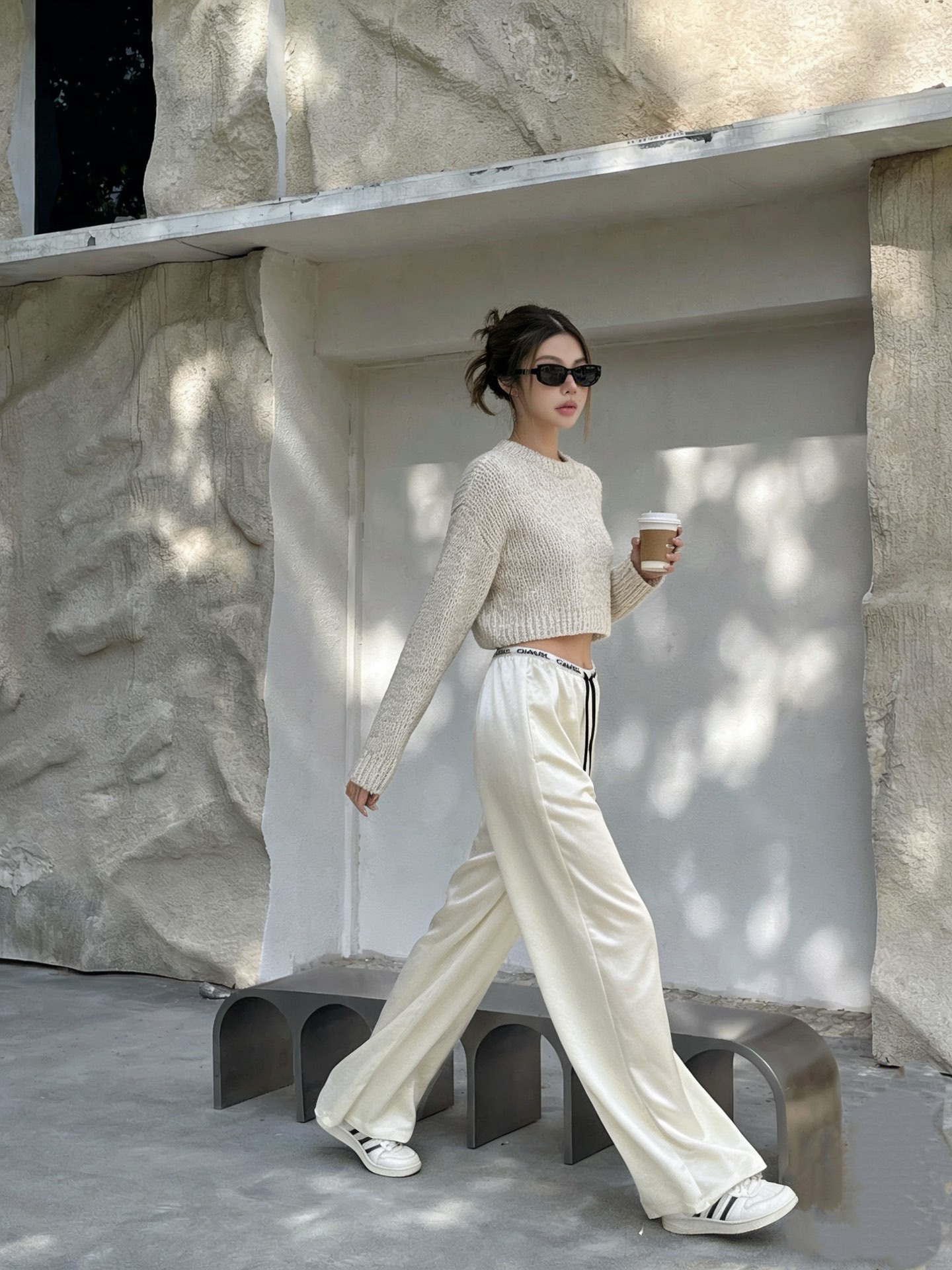 [TOP] CHANEL Pants - White