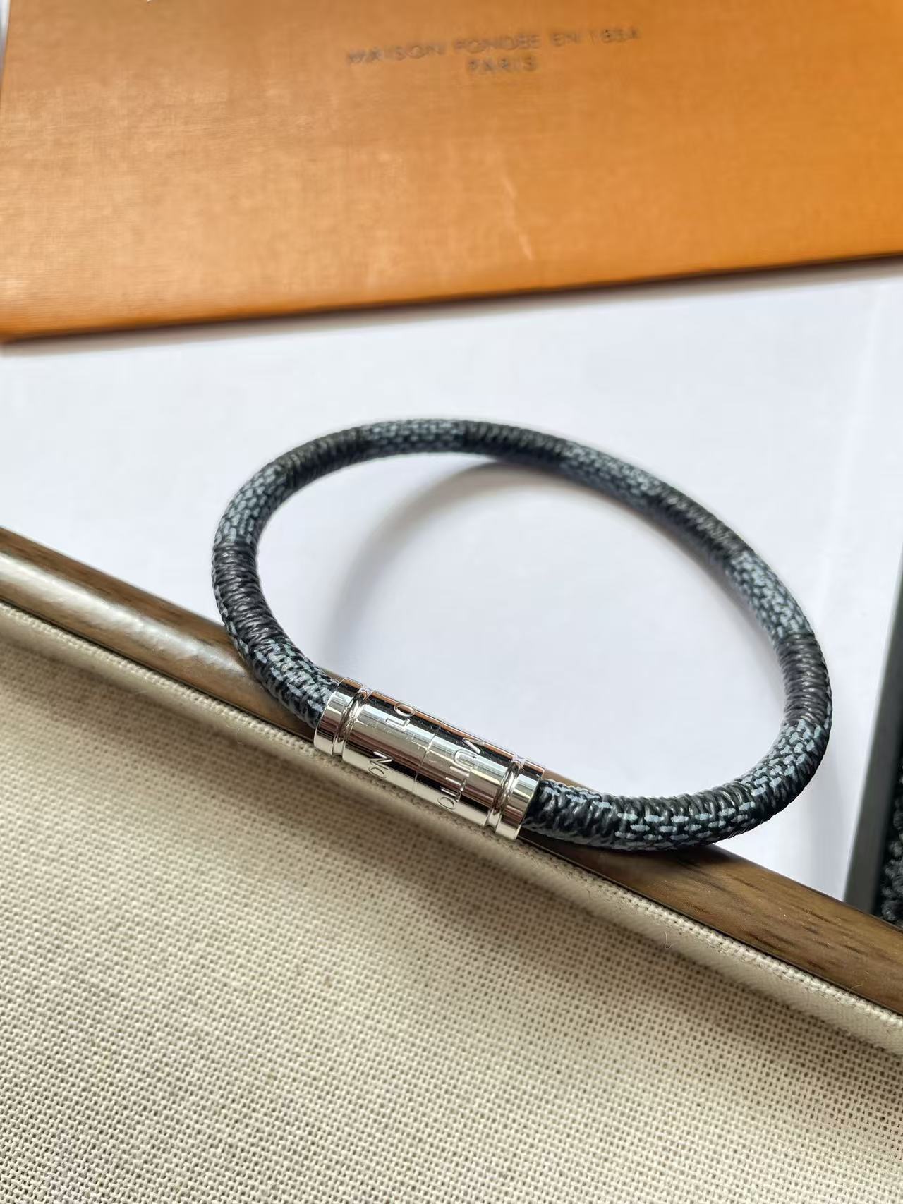 LV Circle Black Floral Bracelet
