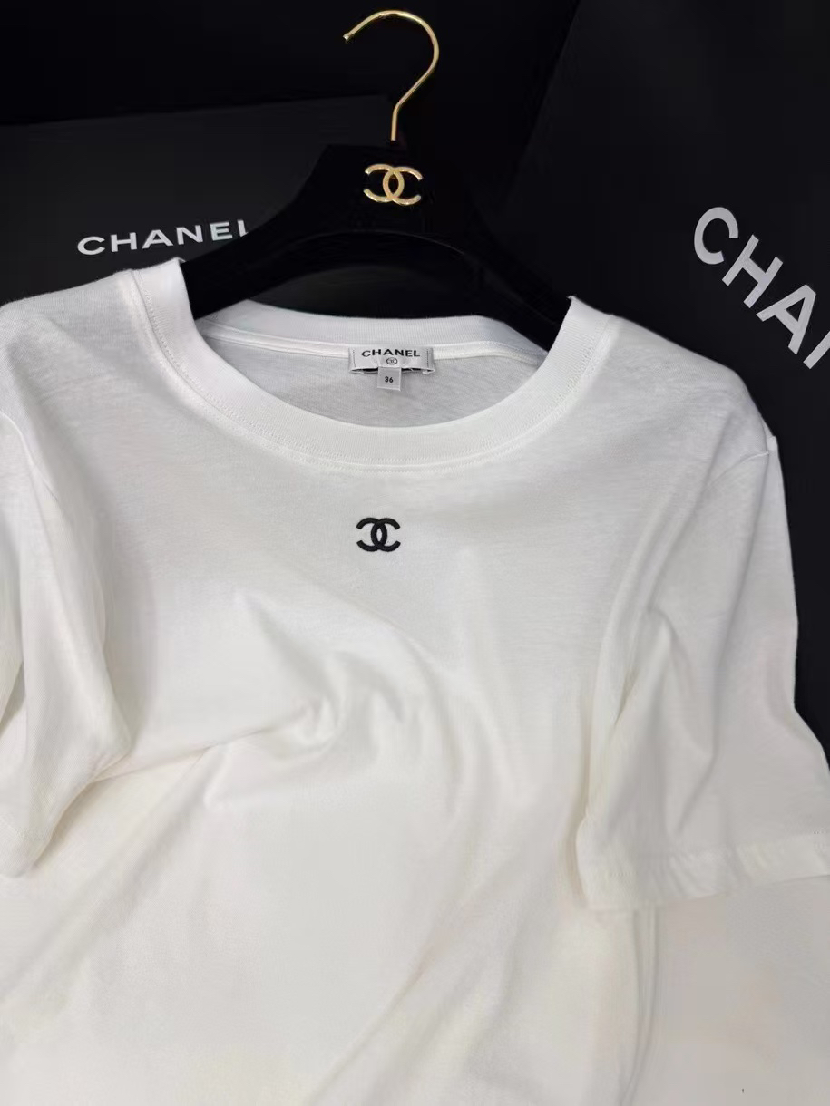 [TOP] CHANEL T-shirt - White