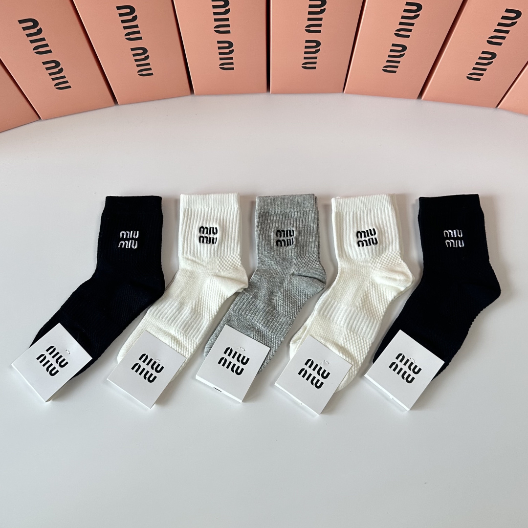 [TOP] Miu Miu Socks - 5 Pieces as a Set - 711 Luxury
