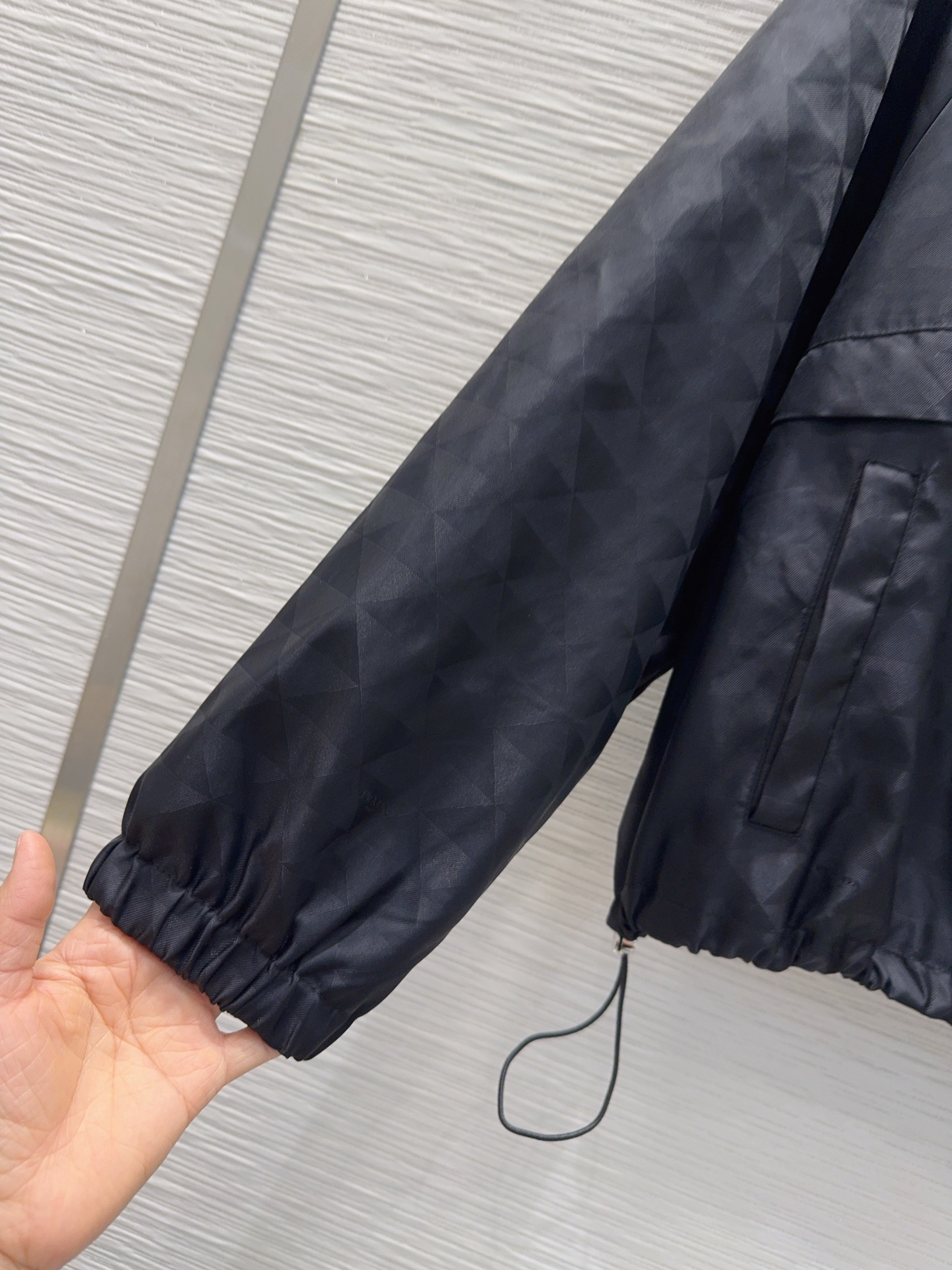 [TOP] PRADA  Hooded Jacket - Black