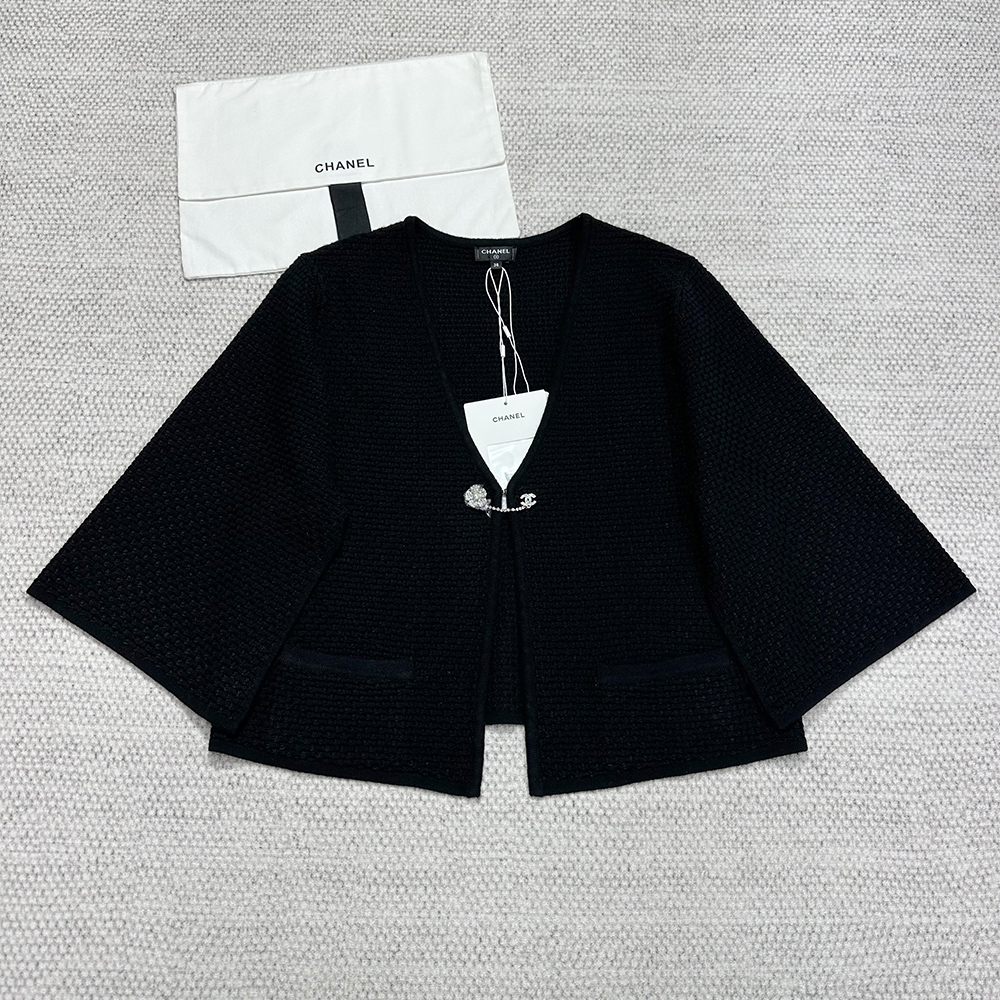 Chanel Top-quality Version Bat Sleeve Cardigan #307696