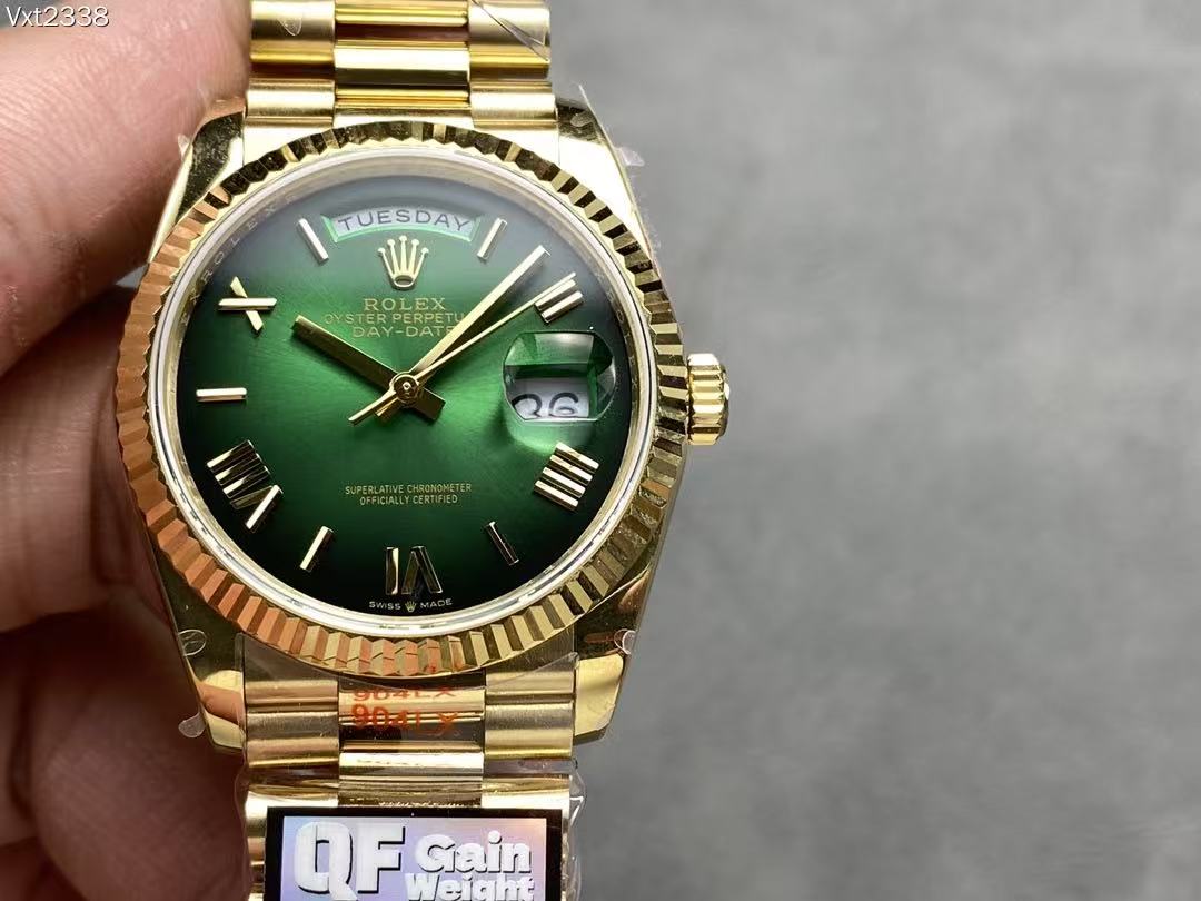 [TOP] ROLEX Watch 40mm - Green and Gold - 711 Luxury