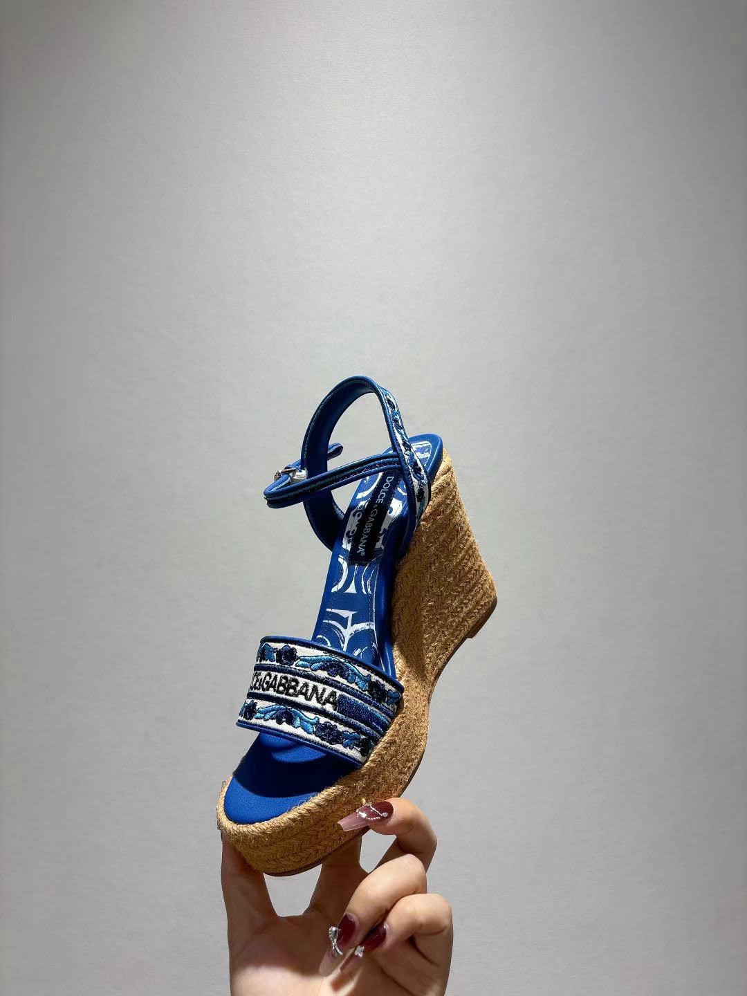 [TOP] Dolce & Gabbana D&G Jute Rope Wedge Pumps - Blue - 711 Luxury
