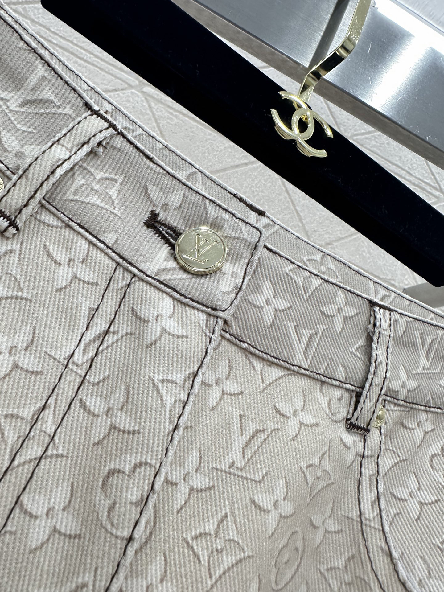 [TOP] Louis Vuitton LV Printed Jeans - Apricot