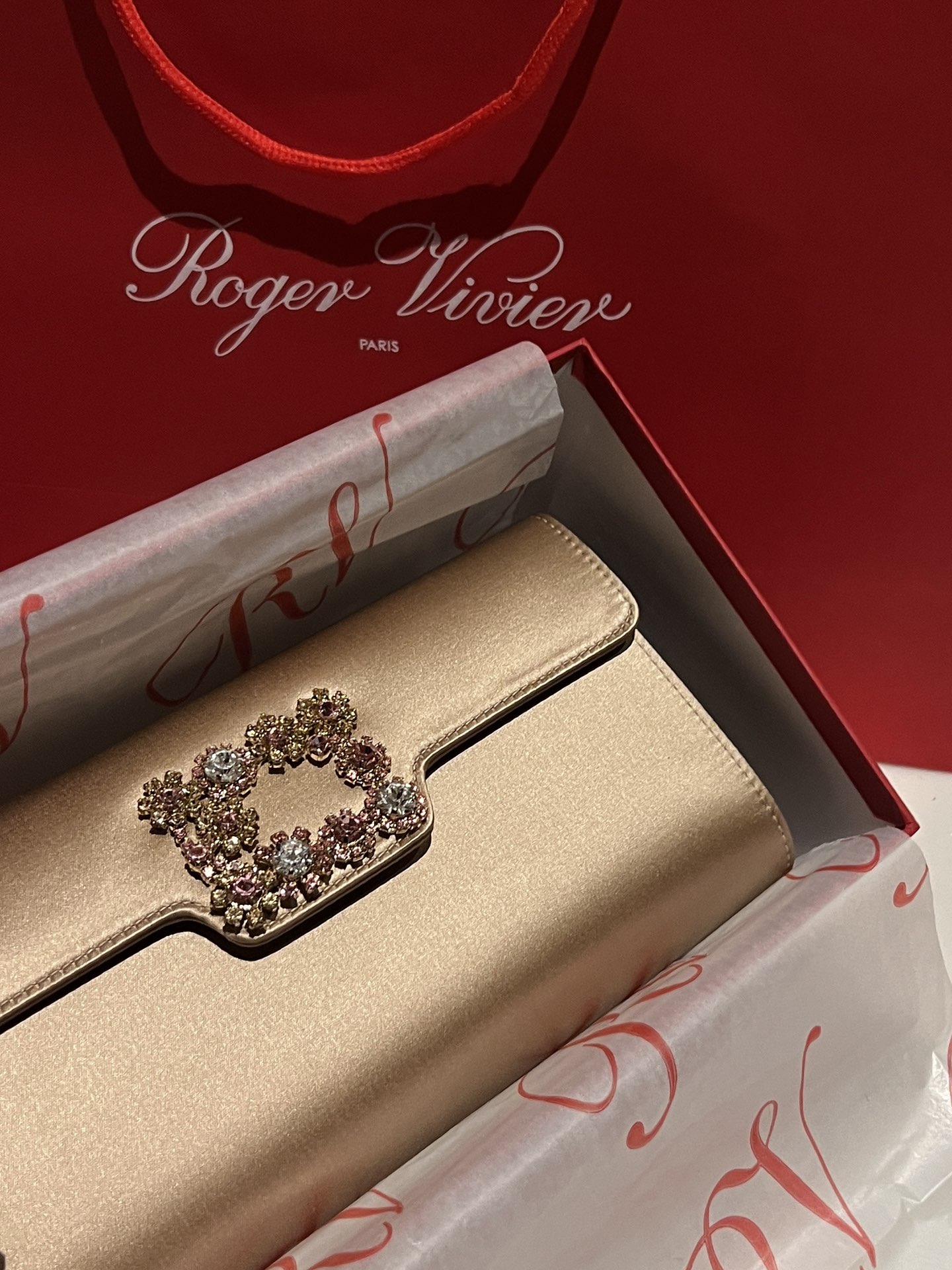 [TOP] ROGER VIVIER Diamond Bag 24-13-3 CM - Champagne - 711 Luxury
