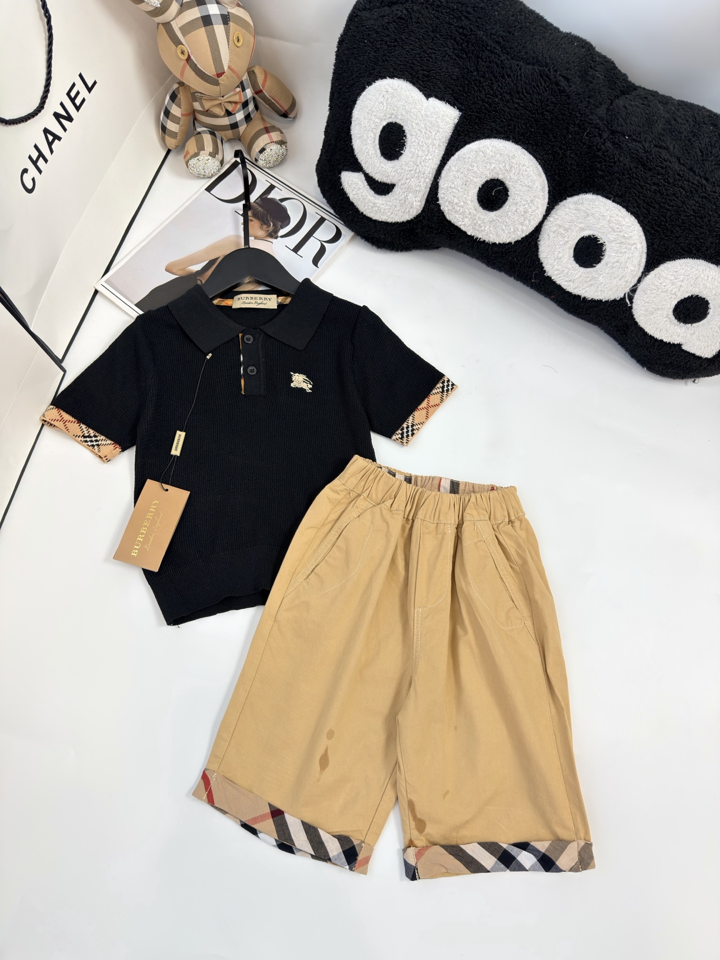 Burberry Unisex Boys Black Hollow Knit Polo Top & Khaki Plaid Cuffed Cropped Pants Two Piece Set Boys Girls Sizes 90-150