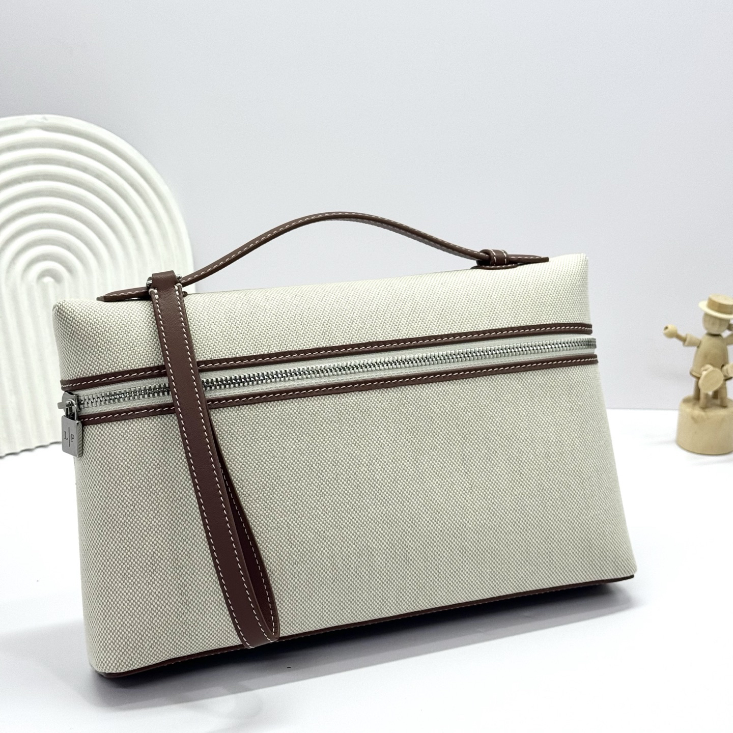 [TOP] Loro Piana Extra Pouch Bag Canvas 29x17x5cm - Beige and Brown - 711 Luxury