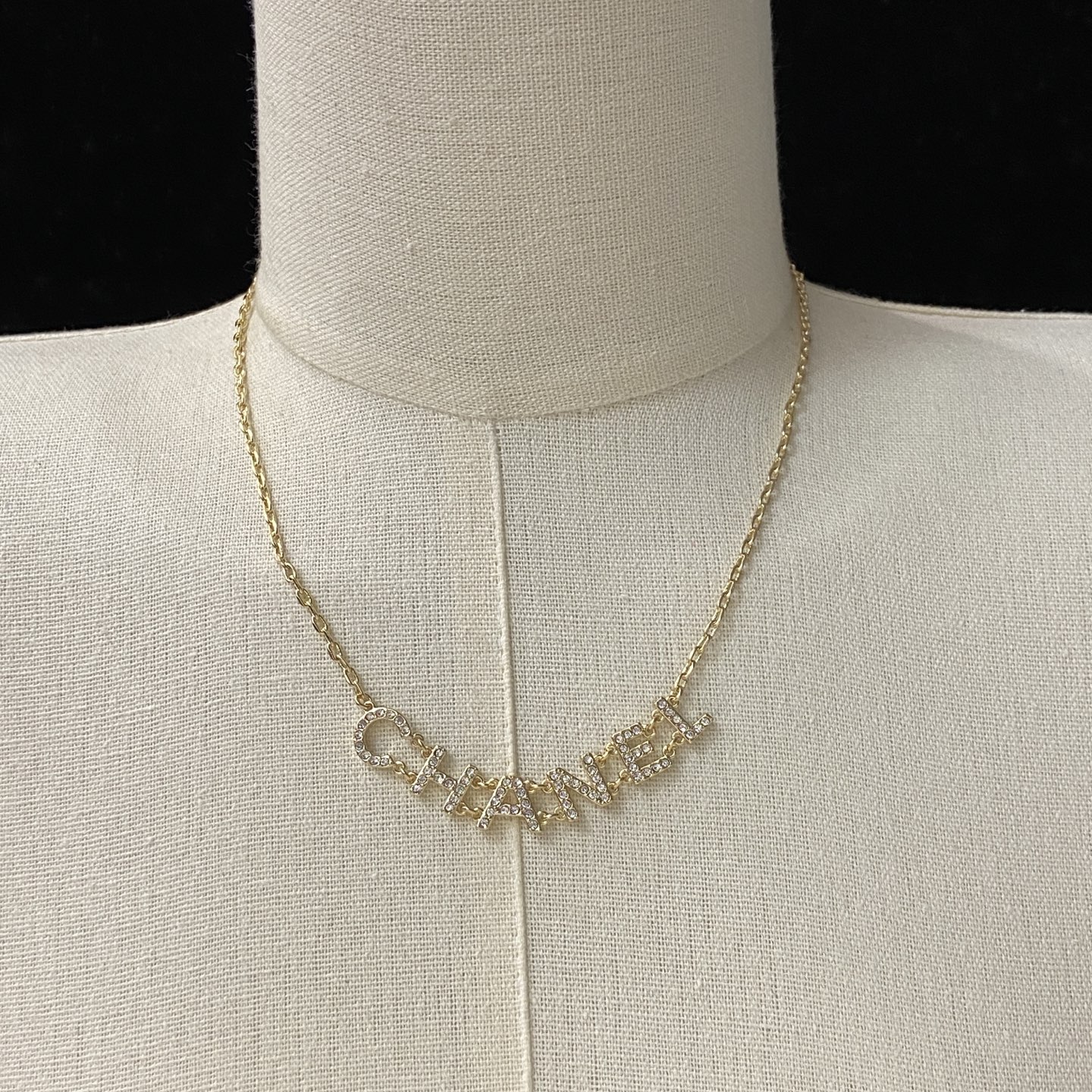 [TOP] CHANEL Necklace - Gold - 711 Luxury