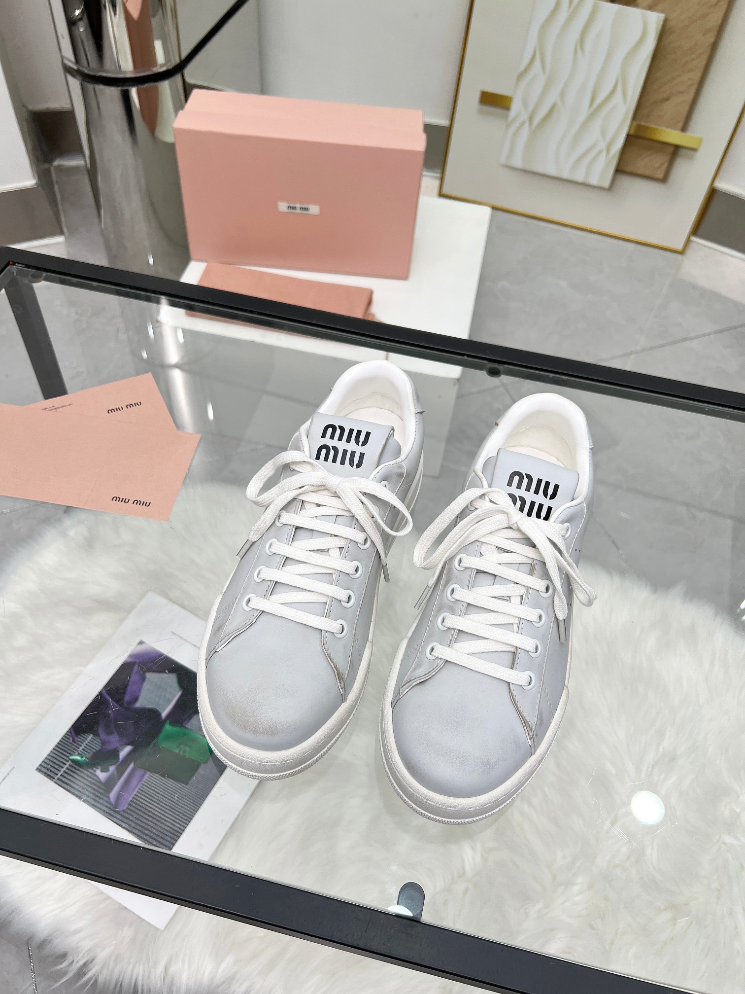 [TOP] Miu Miu Casual Shoes - White - 711 Luxury