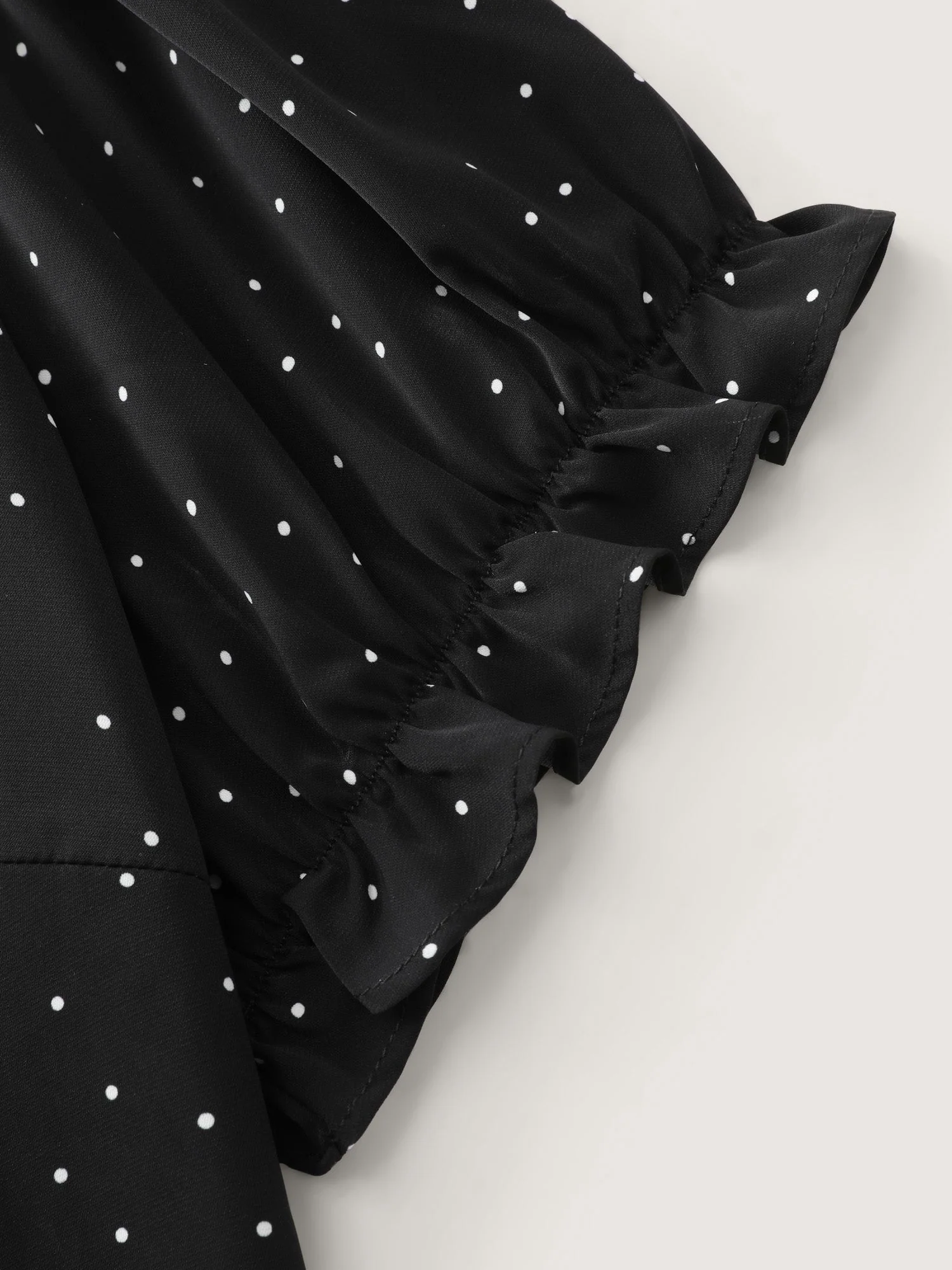 Micro Dots Charm Pleated Blouse