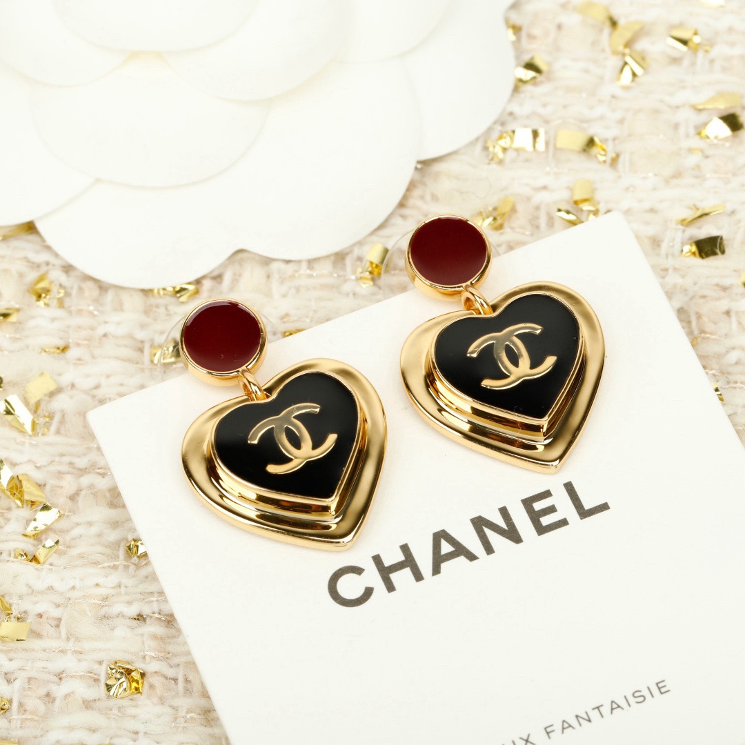 [TOP] CHANEL Earrings - Gold