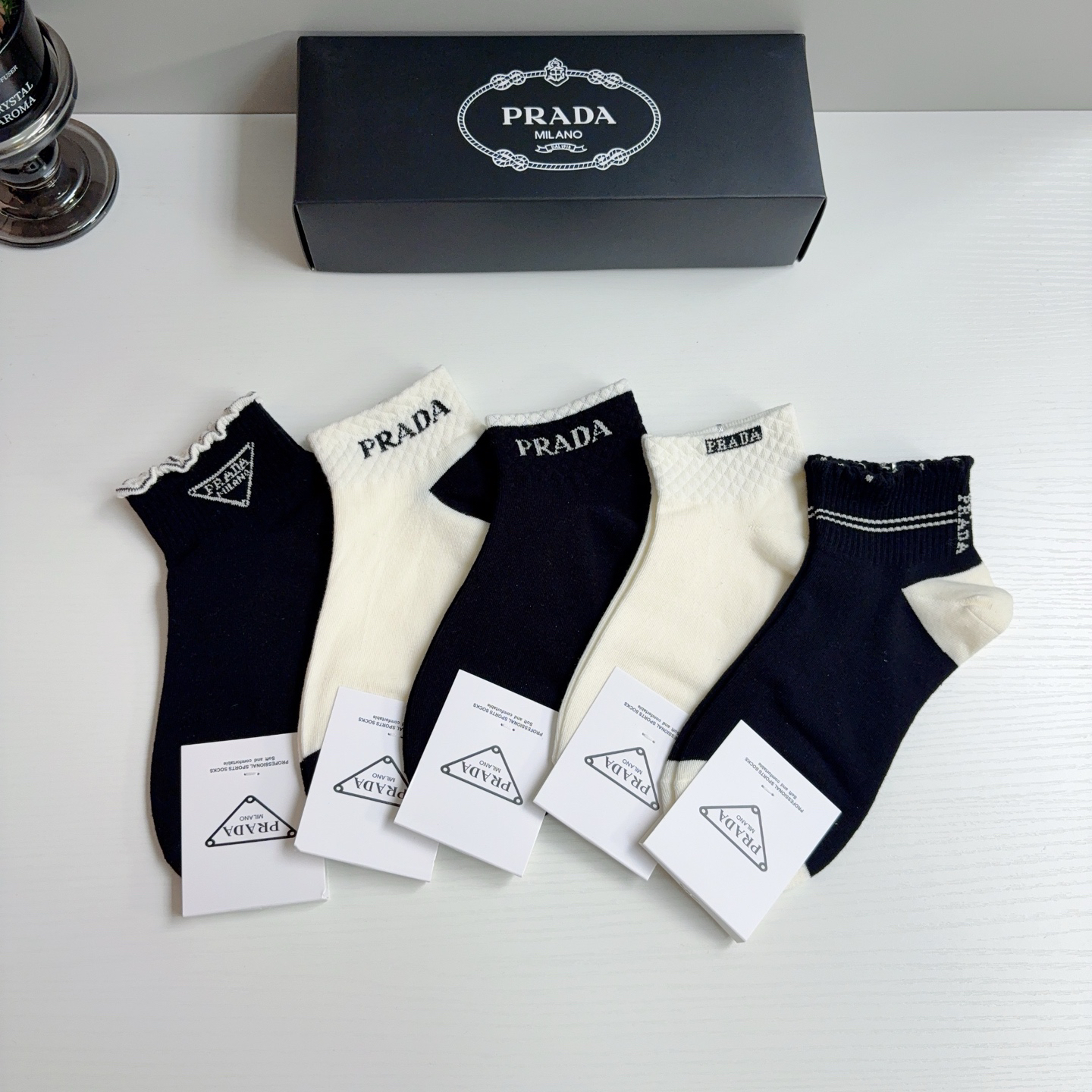 [TOP] PRADA Socks - 5 Pieces as a Set - 711 Luxury